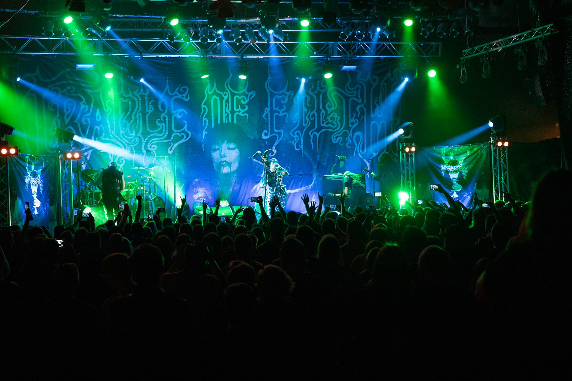 CRADLE OF FILTH - UK. black metal, metal symfoniczny, metal gotycki,
Dani Filth - Vocals,
Martin Skaroupka - Drums, Keyboards and Orchestrations,
Daniel Firth - Bass,
Richard Shaw - Guitar,  
Ashok - Guitar,  
Lindsay Schoolcraft - Narrative vocals,
Nuclear Blast Records
Knockoutprod
fot. Andrzej kaziq Wasilkiewicz/Reporter