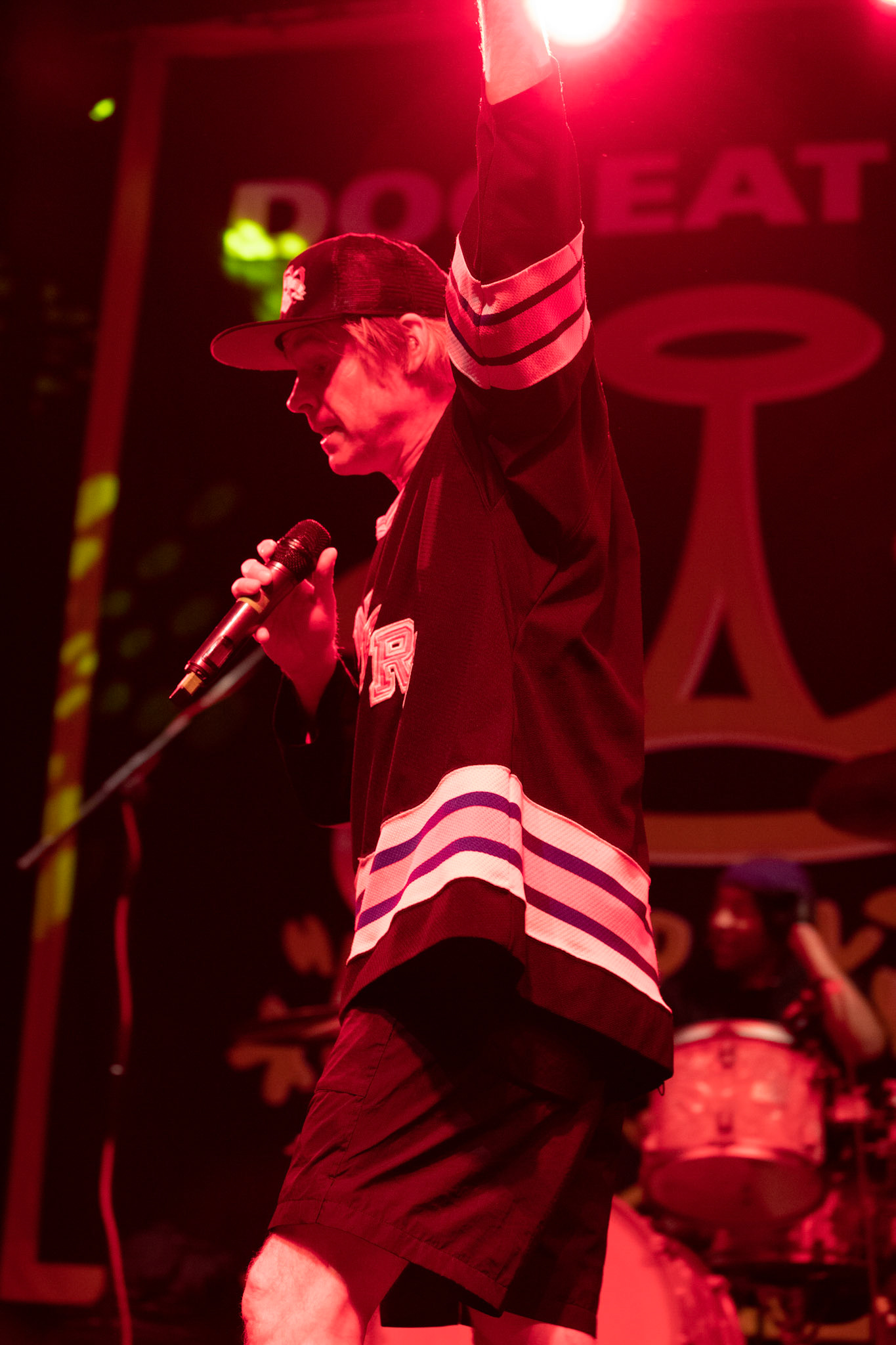 Dog Eat Dog - USA - hardcore, punkrock, rap, metal, hip hop,reggae, soul, funk,
Dave Neabore (bass), 
John Connor (vocals), 
Brandon Finley (drums) 
Roger Hämmerli (guitar)
Bozez (sax & beer)
koncert w Warszawskiej Progresji w ramach trasy 25 lat All Boro Kings zespołu Dog Eat Dog.
fot. Andrzej Wasilkiewicz/Reporter