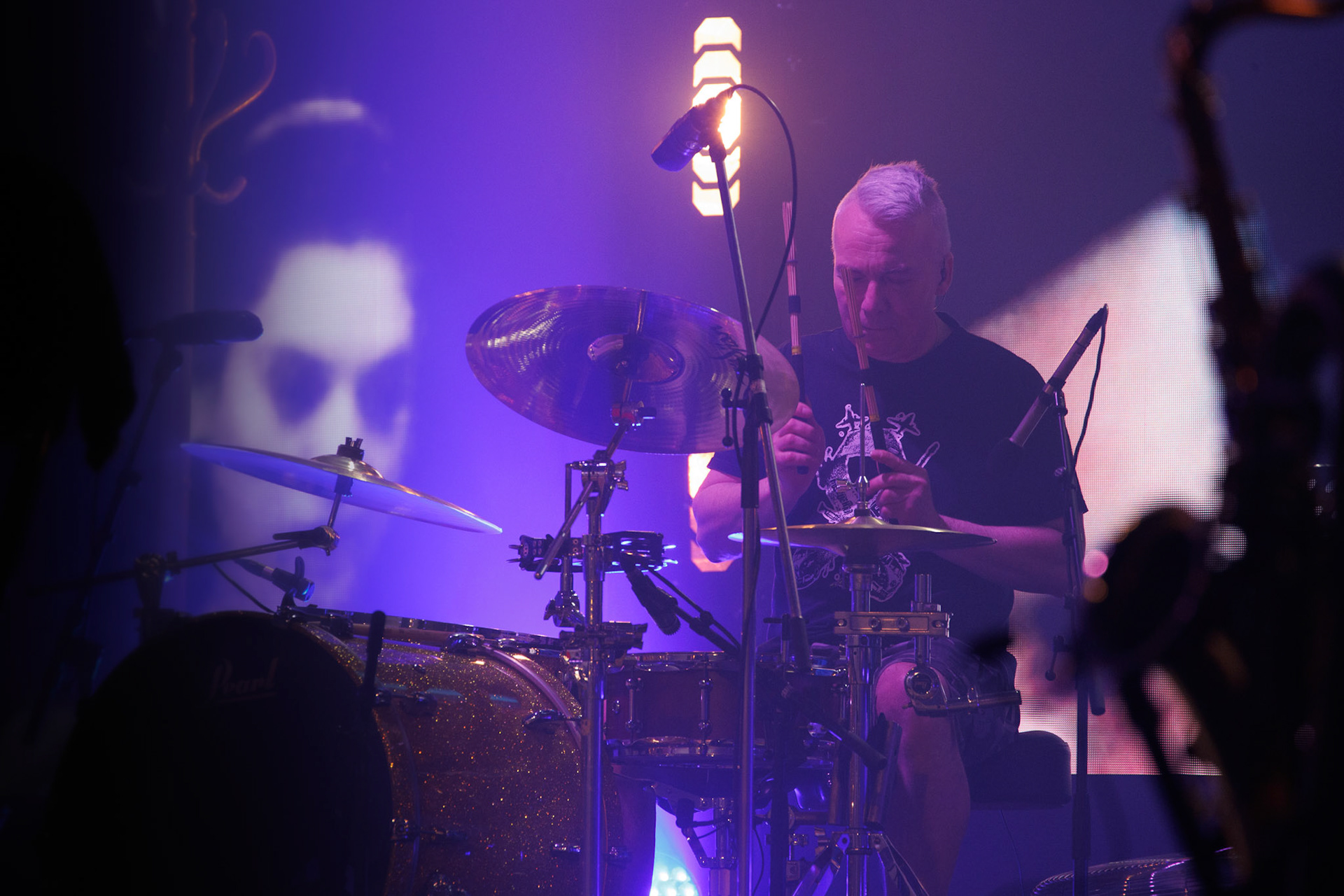 18.03.2022 KULT Akustik - koncert Warszawa klub Stodola,  n/z Tomasz Goehs perkusja,Rock, rock progresywny, rock alternatywny, punk, nowa fala, polski rock.fot. Andrzej kaziq Wasilkiewicz/Reporter