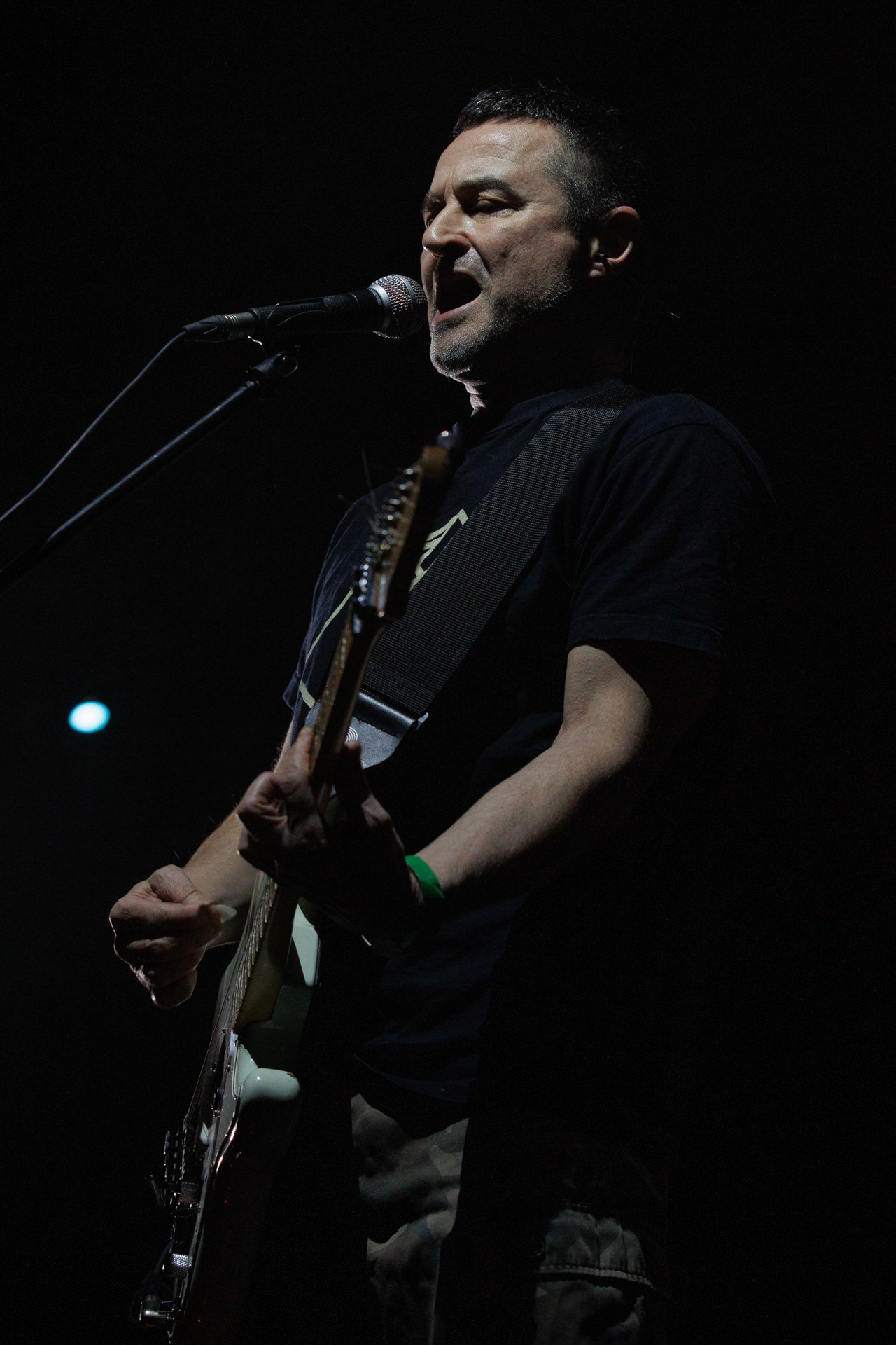 16.11.2021 Dezerter - 40 lecie,koncert Warszawa Palladium. N/z Robert Robal Matera gitara, N/z Krzysiek Grabowski perkusja,N/zJacek Chrzanowski bass, Dezerter, SS20, Punk, Punkrock, hardcore, rock.fot. Andrzej Wasilkiewicz/REPORTER