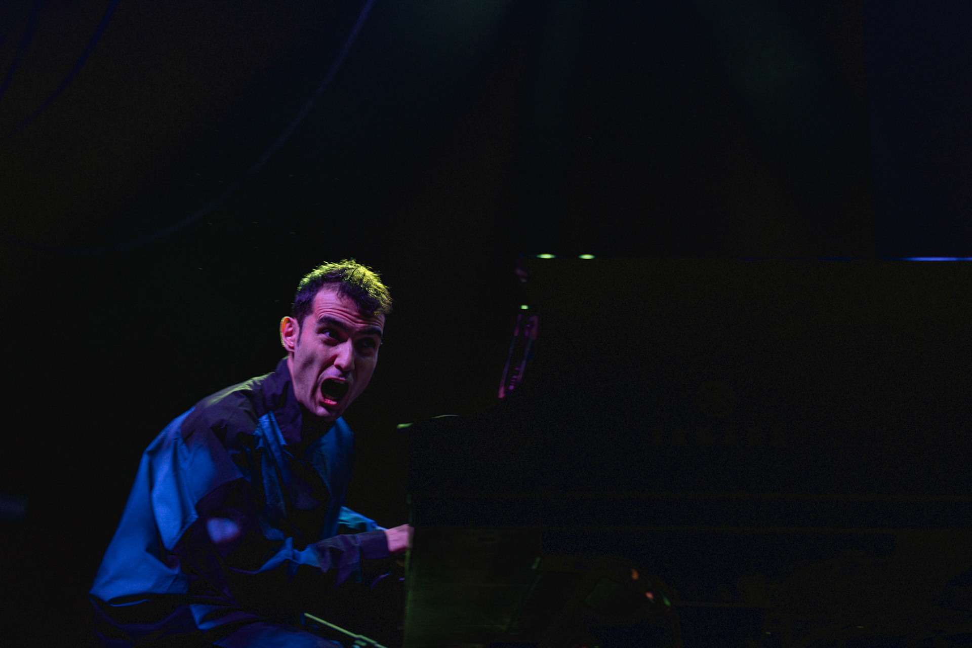 2023.11.07 Tigran Hamasyan Trio- jazz w warszawskim klubie Progresja! fot. Andrzej Wasilkiewicz/Reporter