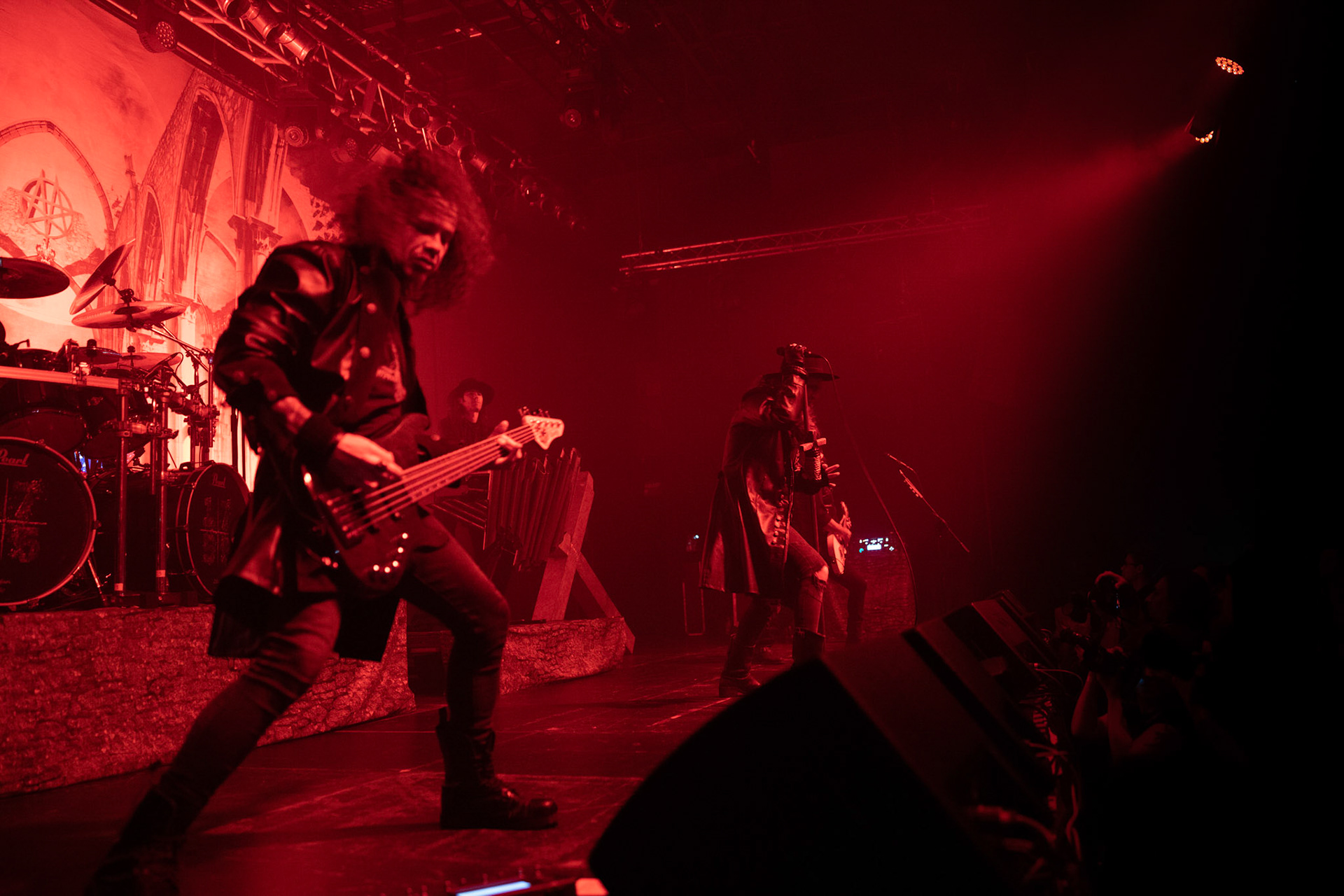 25.11.2019 Warszawa Klub Progresja Europejska Trasa Moonspell z Rotting Christ 2019
koncert Moonspell
N/z Fernando Langsuyar Ribeiro wokal  
N/z Ricardo Amorim gitara  
N/z Pedro Passionis Paixăo instrumenty klawiszowe  
N/z Miguel Mike Gaspar perkusja  
N/z Aires Pereira gitara basowa 
fot. Andrzej Wasilkiewicz/REPORTER