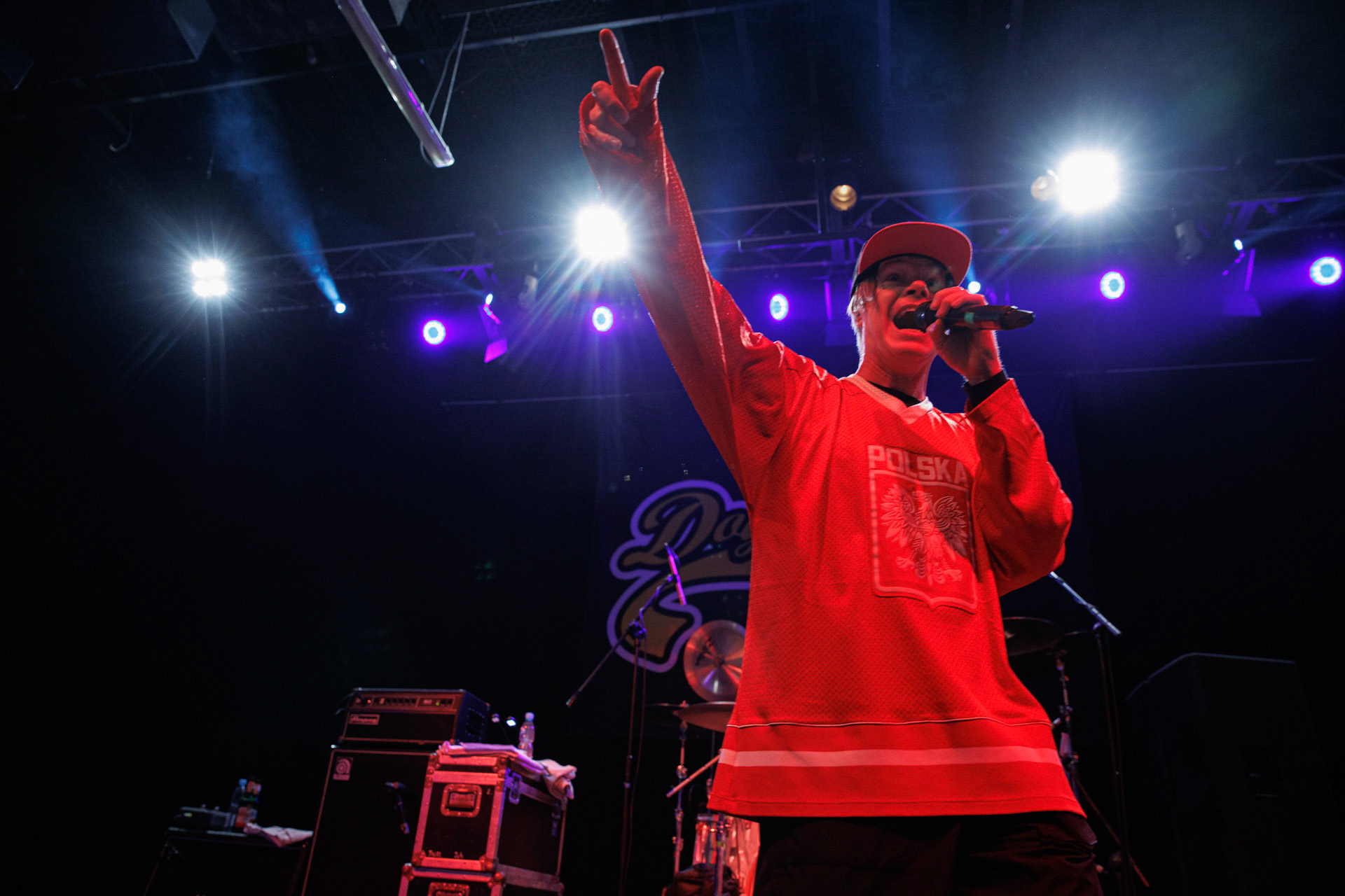 30.11.2021 koncert Dog Eat Dog - USA - hardcore, punkrock, rap, metal, hip hop, reggae, soul, funk,n/z Dave Neabore (bass), n/z John Connor (vocals), n/z Brandon Finley (drums), n/z Roger Hammerli (guitar),n/z Bozez (sax &amp; beer),koncert Warszawa, Progresja 25 lat albumu Play Games -  Dog Eat Dog.fot. Andrzej Wasilkiewicz/Reporter