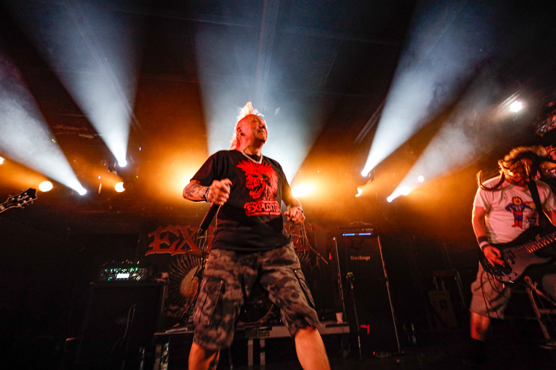 25.08.2022 The Exploited - legenda drugiej fali punk rocka na koncercie w warszawskiej Proximie.Weterani punk rock, hardcore punk, crossover thrash z Edynburga w składzie:Wattie Buchan – wokal, Irish Rob – bas,Willie Buchan – perkusja,Robbie Steedo Davidson - gitara,Produkcja: Noise Annoys Booking Agency and Records, Boredom Booking. fot. Andrzej Wasilkiewicz/Reporter