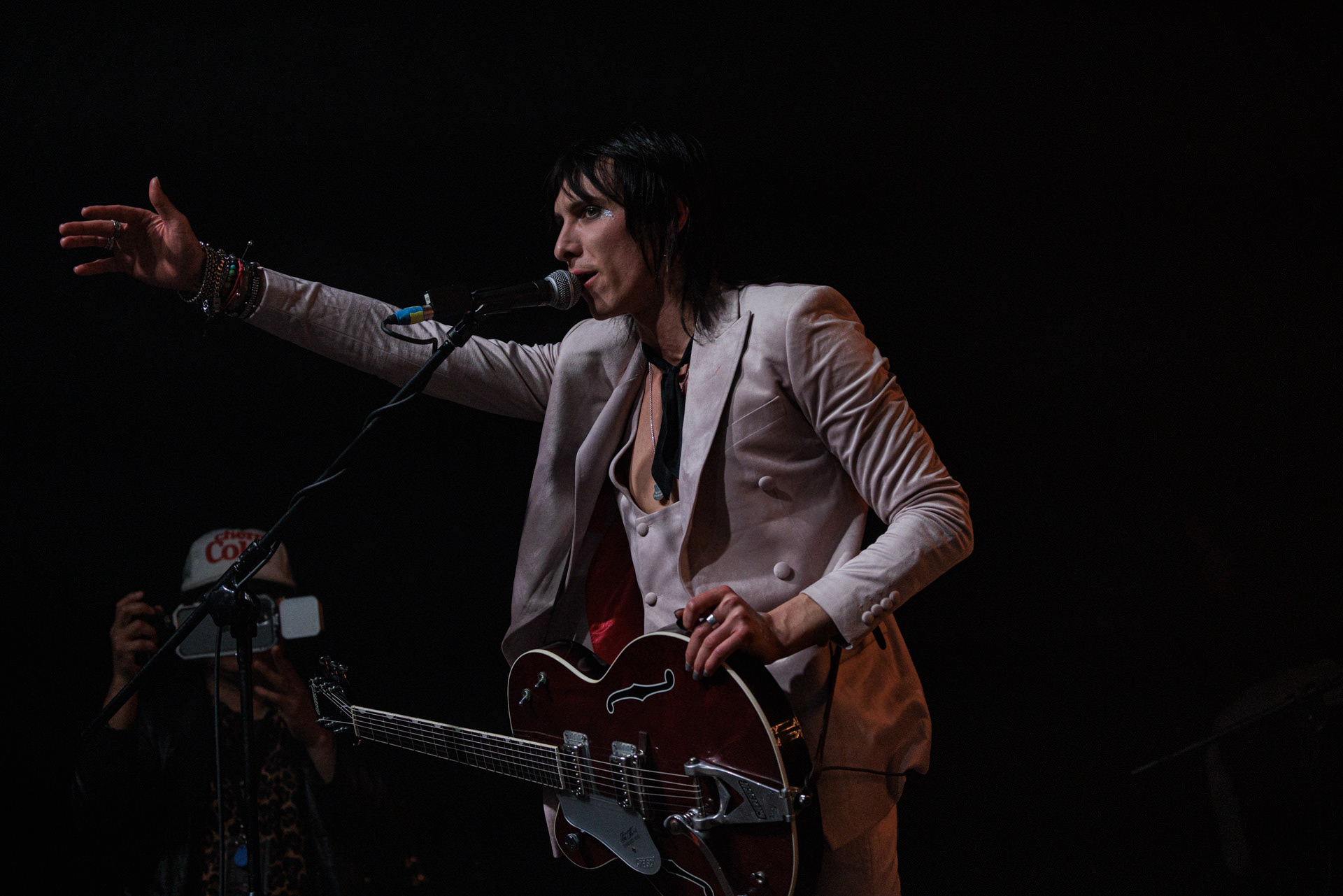 Palaye Royale - Warszawski koncert zespołu braci Kropp w Progresji. Art rock, rock and roll, glam rock, garage rock, indie rock, WiniaryBookings, fot. Andrzej Wasilkiewicz/Reporter