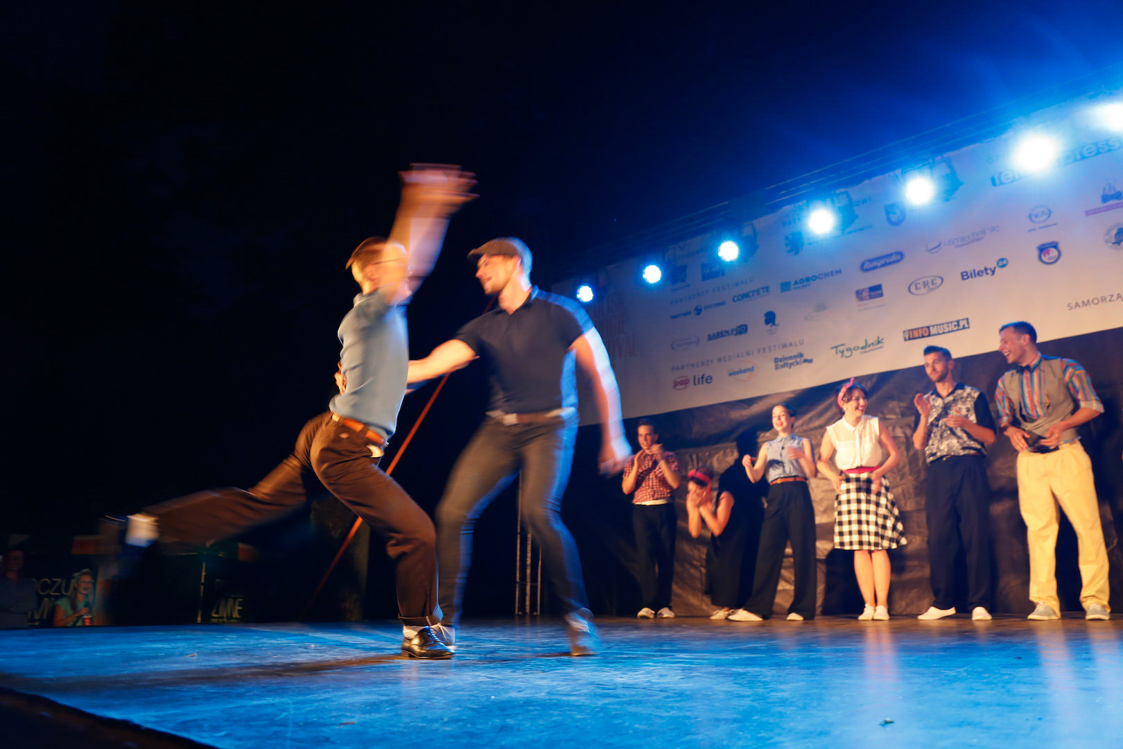 Warsztaty Tańca
World Masters Boogie Woogie 2015, złotych medalistów World Masters Boogie Woogie Main Class w Lyon, V-ce Mistrzów Świata Boogie Woogie: Grzegorza i Agnieszkę Cherubińskich oraz instruktorów SwingStep.Pl