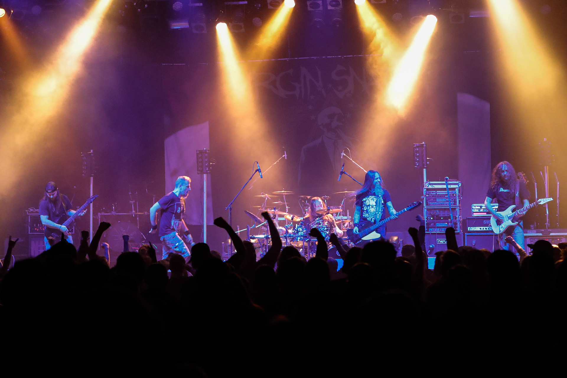 30.11.2018 Knock Out Tour 2018 - Warszawa Progresja -VIRGIN SNATCH  thrash metal, death metal,
Łukasz "Zielony" Zieliński wokal,
Grzegorz "Grysik" Bryła  gitara, 
Paweł Pasek  gitara, 
Piotr "Anioł" Wącisz  gitara basowa, 
Jacek Nowak perkusja,  fot. Andrzej Wasilkiewicz/Reporter