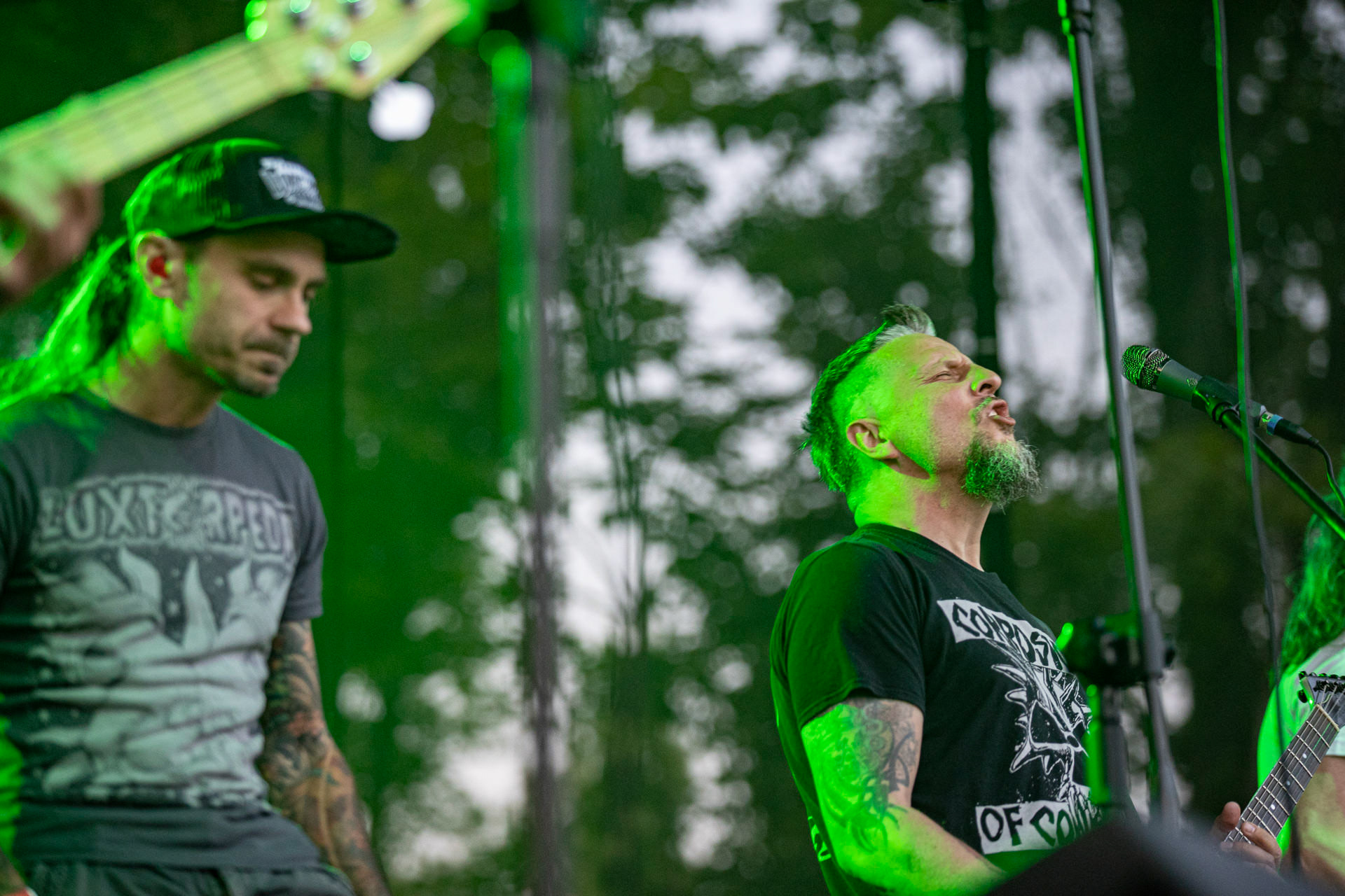 Koncert Luxtorpeda 10 urodziny. Warszawa Progresja.Gramy do Woli.n/z.Robert „Litza” Friedrich – gitara, wokal,n/z.Przemysław „Hans” Frencel – wokal, rap,Fot. Andrzej kaziq Wasilkiewicz/Reporter