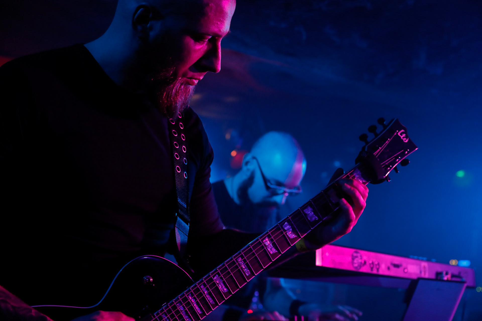 SICKNEST - Katowice - Sosnowiec, Polska, 
Metal, Progressive, Experimental,

Dawid Broniszewski - Drums,
Adam Banas - Guitars,
Pawel Cygan - Guitars,
Krzysztof Mazurek - Bass,
Artur Nowak - Keyboards,
MIchal Ewertowski - Vocals,