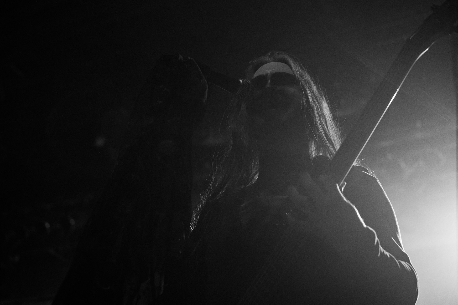 15.12.2019 koncert norweskiego zespołu Dødheimsgard, Merry Christless 2019, Warszawa Klub Progresja,
zespół Vicotnika - Yusaf Parvez, alternatywny metal, industrial metal,
n/z Yusaf "Vicotnik" Parvez - gitara, śpiew,
n/z Lars-Emil Måløy - gitara basowa,
n/z Tommy Thunberg - gitara,
n/z Øyvind Myrvoll - perkusja,
New Aeon Musick, Knock Out Productions
fot. Andrzej Wasilkiewicz/REPORTER