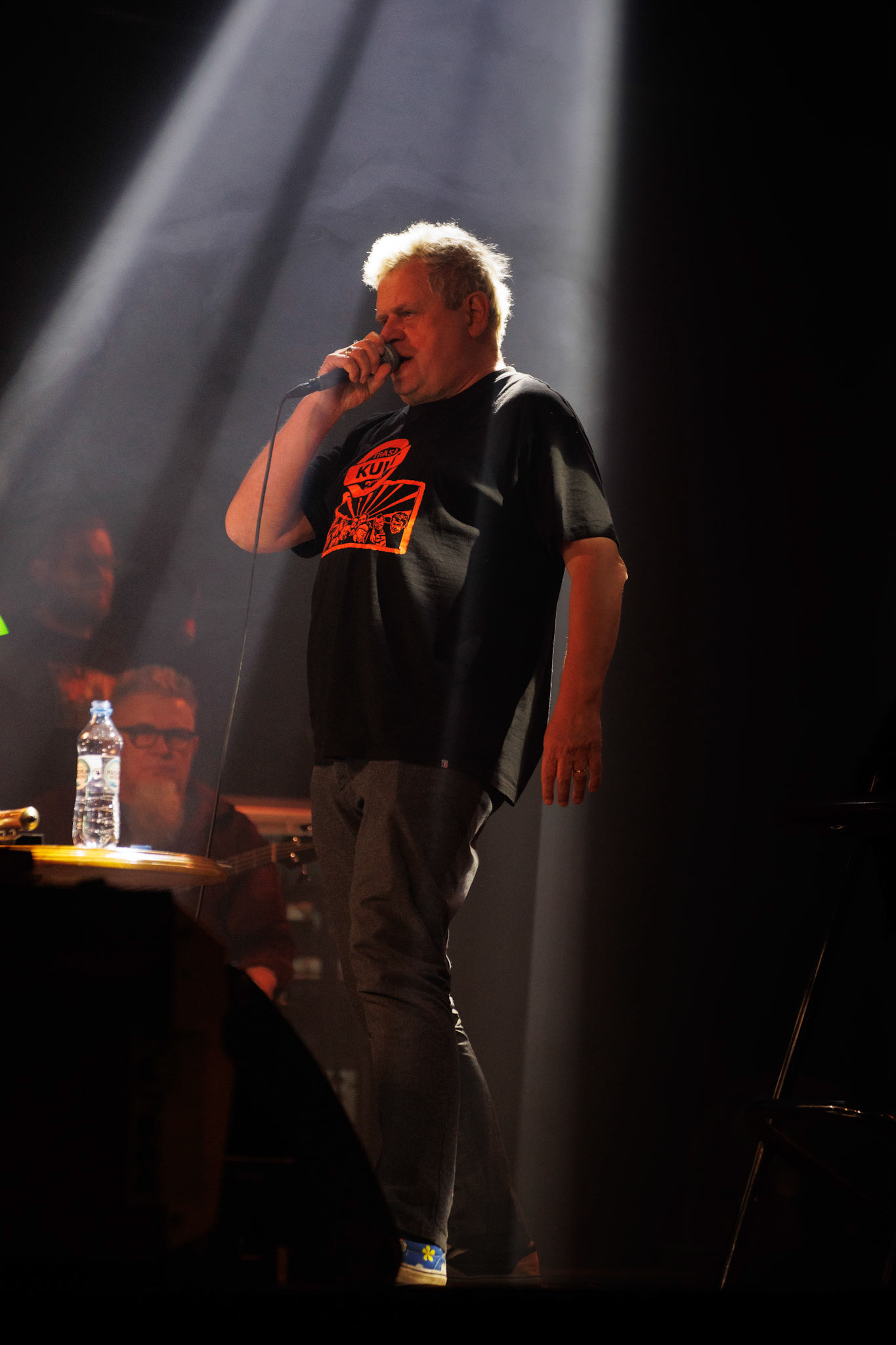 18.03.2022 KULT Akustik - koncert Warszawa klub Stodola,  n/z Kazimierz Staszewski wokal, Rock, rock progresywny, rock alternatywny, punk, nowa fala, polski rock.fot. Andrzej kaziq Wasilkiewicz/Reporter