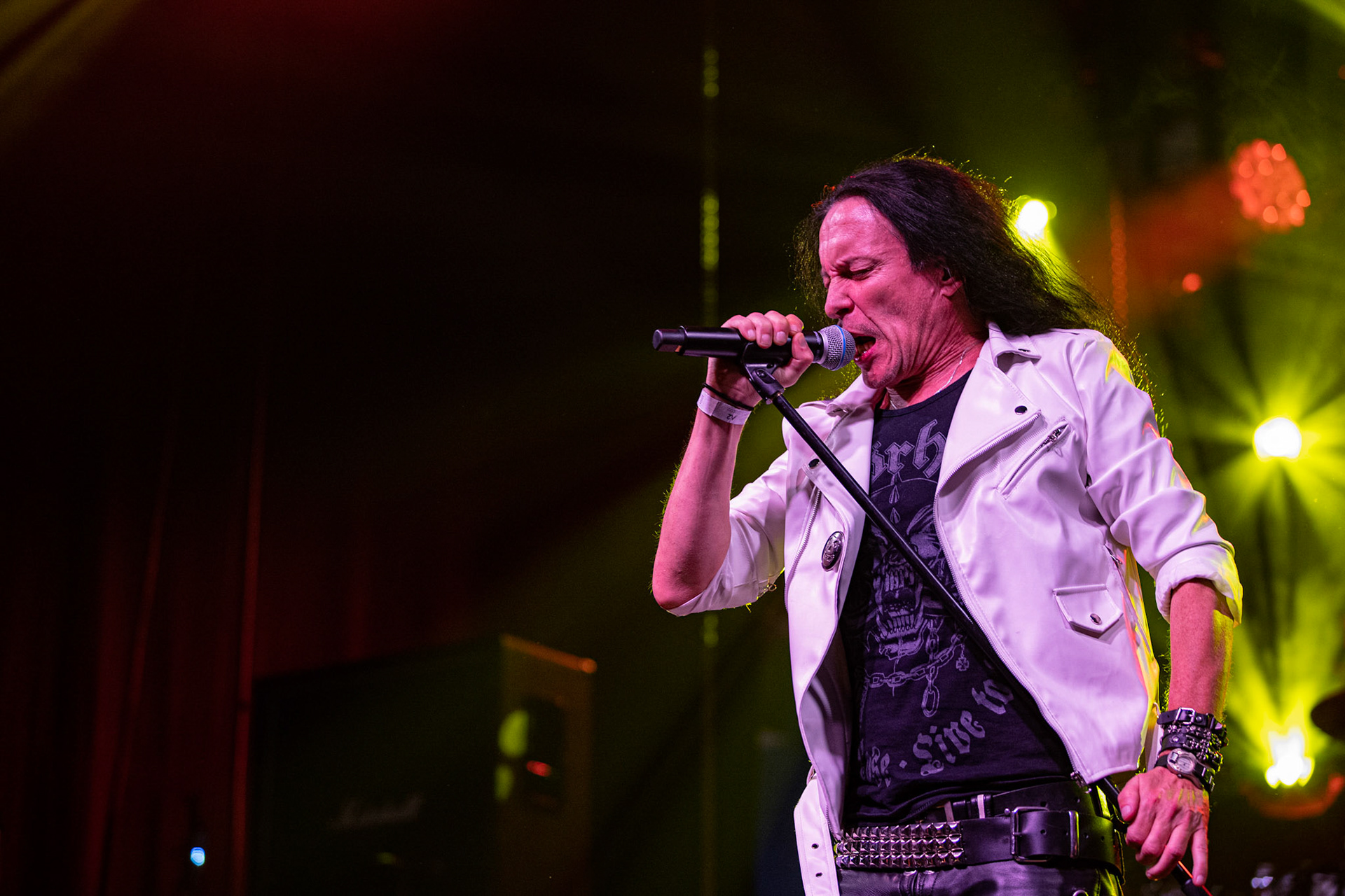 12.09.2021 - KAT i Roman Kostrzewski - koncert "Do zobaczenia w piekle" Wroclaw, Centrum Koncertowe A2.  Tomasz „Titus” Pukacki (Acid Drinkers) - wokal, fot. Andrzej kaziq Wasilkiewicz