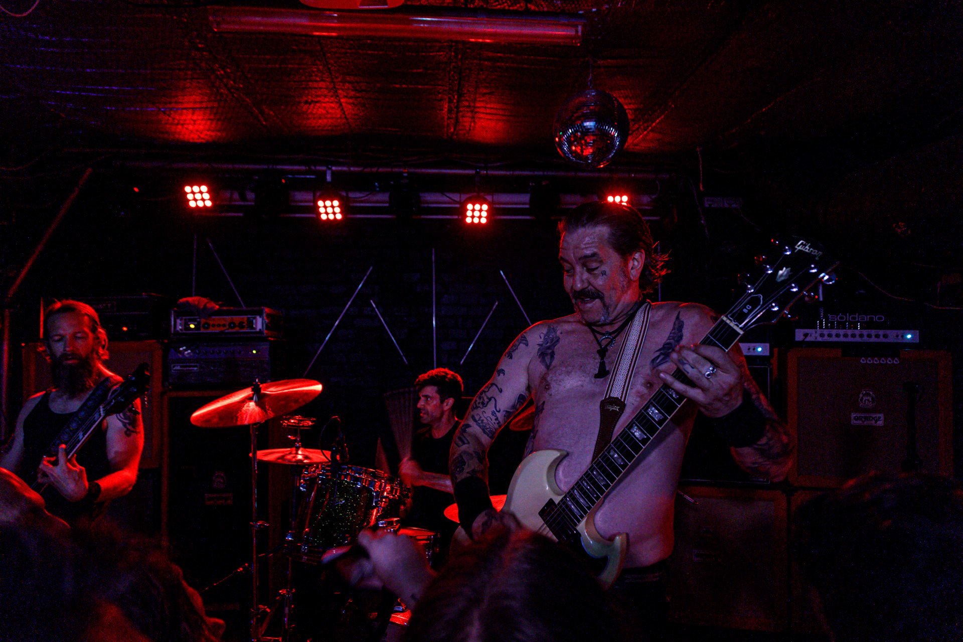 7.07.2022 - HIGH ON FIRE - legenda sceny stoner/doom z Mattem Pikem na czele, koncert w warszawskiej Hydrozagadce.n/z Matt Pike – gitara, wokal,n/z Jeff Matz – gitara basowa,n/z Coady Willis - perkusja,Doom metal, stoner metal, sludge metal, thrash metal.Produkcja WiniaryBookings. fot. Andrzej Wasilkiewicz/Reporter