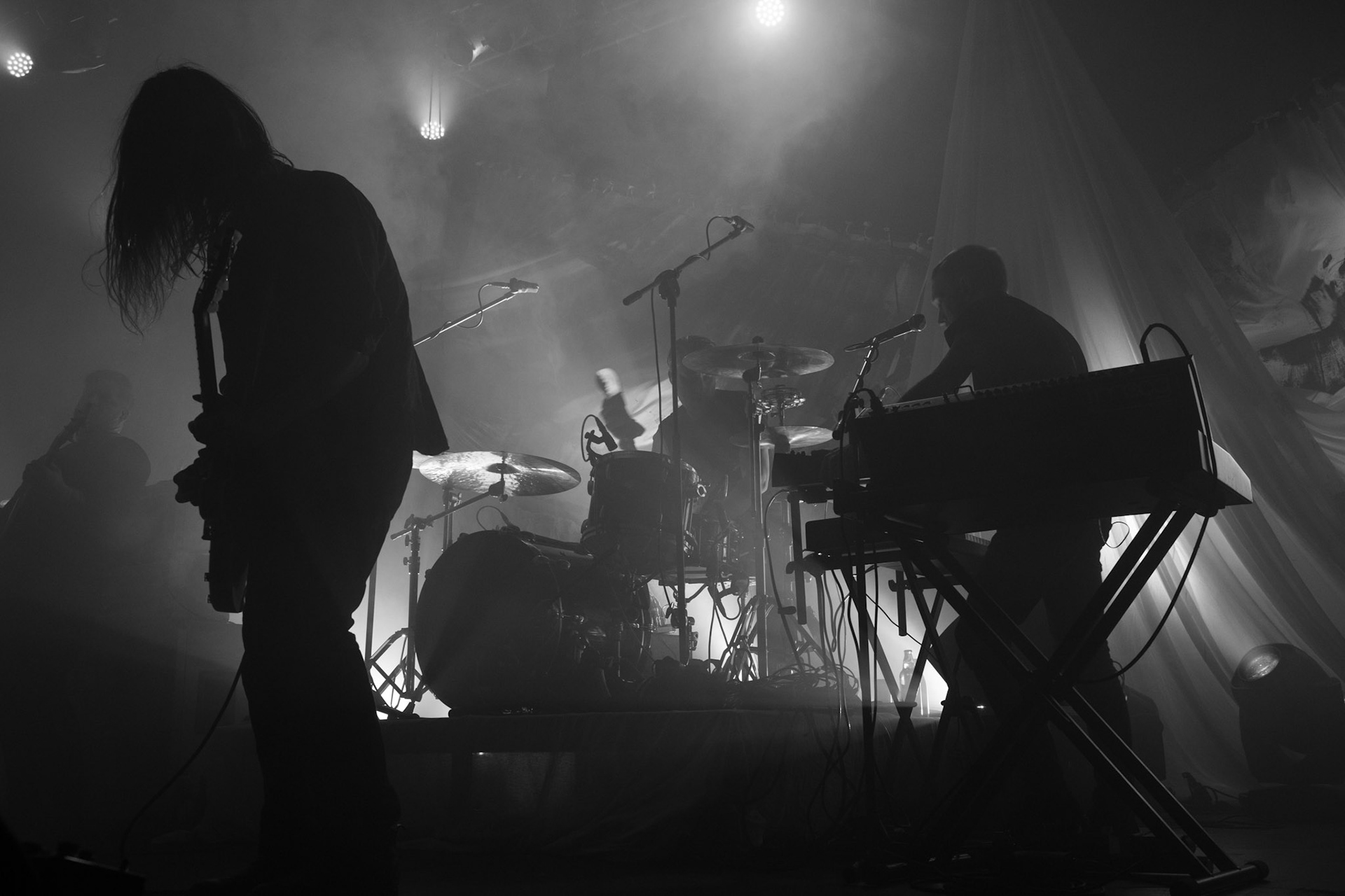 Cult of Luna Warszawa Klub Progresja 
Postmetal, Sludge metal, atmospheric metal, posthardcore, 

Johannes Persson - Guitars and Vocals
Magnus Lindberg - Drums and Studio-Engineering
Andreas Johansson - Bass
Fredrik Kihlberg - Guitars and Vocals
Kristian Karlsson - Keyboard and Vocals
Thomas Hedlund - Drums and Percussion
Winiary Bookings, Earache, Hydra Head Records,
photo Andrzej Wasilkiewicz