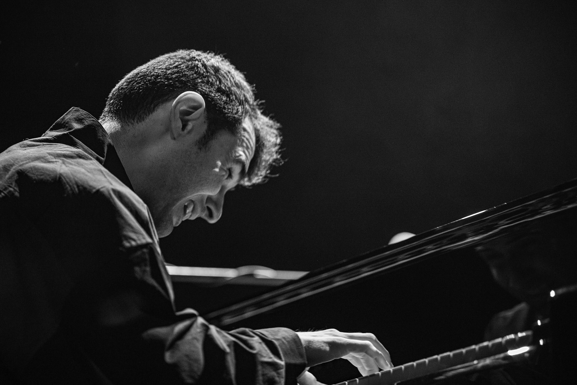 2023.11.07 Tigran Hamasyan Trio- jazz w warszawskim klubie Progresja! fot. Andrzej Wasilkiewicz/Reporter