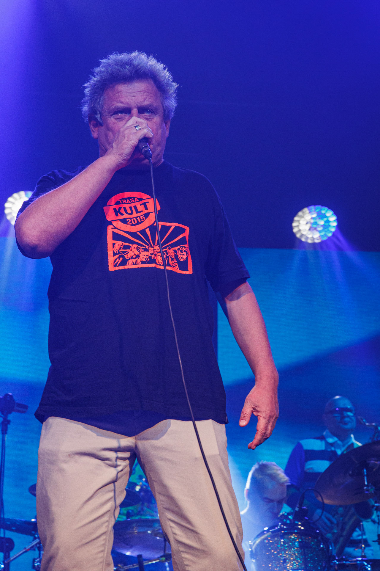 15.01.2022 KULT - koncert Pomaranczowa Trasa 2021/2022 - Warszawa Stodoła, Kult konczy w doskonalej formie przeniesiony z jesieni ostatni koncert Pomaranczowej Trasy 2021, publicznosc nie zawiodla, pelna sala.   n/z Tomasz Goehs perkusja,Rock, rock progresywny, rock alternatywny, punk, nowa fala, polski rock.fot. Andrzej kaziq Wasilkiewicz/Reporter