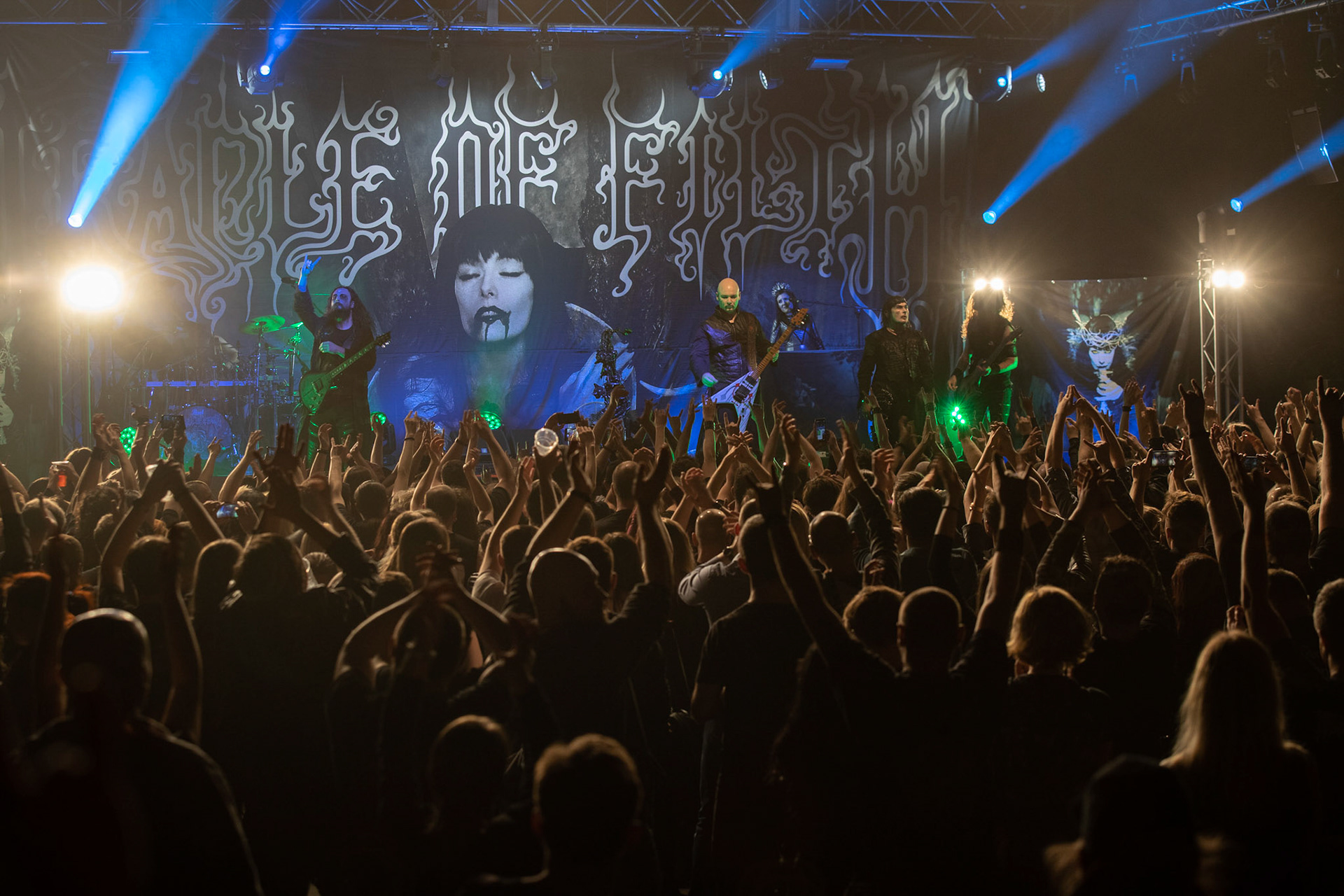 CRADLE OF FILTH - UK. black metal, metal symfoniczny, metal gotycki,
Dani Filth - Vocals,
Martin Skaroupka - Drums, Keyboards and Orchestrations,
Daniel Firth - Bass,
Richard Shaw - Guitar,  
Ashok - Guitar,  
Lindsay Schoolcraft - Narrative vocals,
Nuclear Blast Records
Knockoutprod
fot. Andrzej kaziq Wasilkiewicz/Reporter