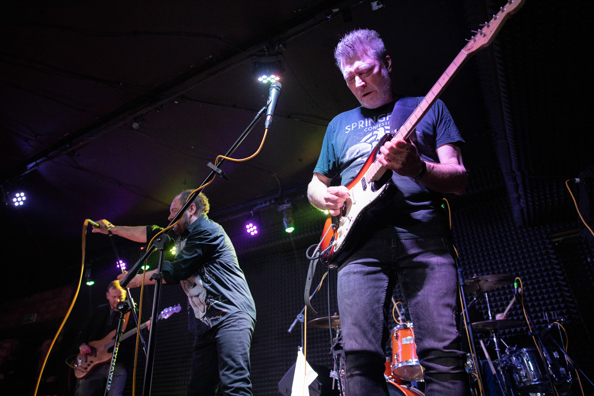 14.02.2020  Dr MISIO koncert w warszawskim Remoncie w ramach trasy Punky Reggae live 2020 N/Z  Gitara: Paweł Derentowicz
 fot. Andrzej Wasilkiewicz/REPORTER