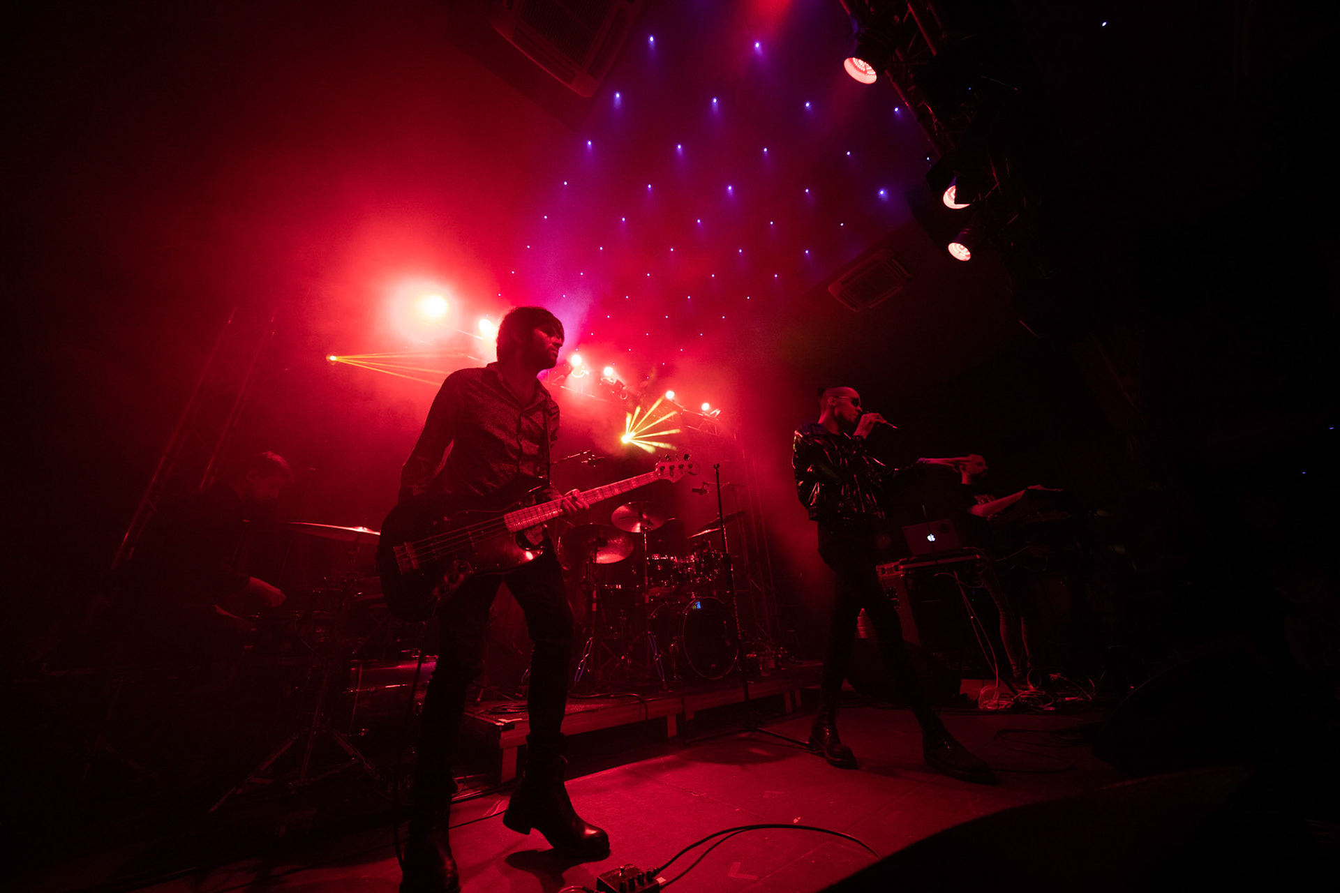 2.04.2019 Decadent Fun Club (Polska)  alternative post-punk, dark pop
Paveu Ostrovsky vocal, 
Jasiek Łukomski bass, 
Mateusz Gągol synths, 
Kamil Cegiełka drums,
klub Kwadrat,
Knock Out Productions,