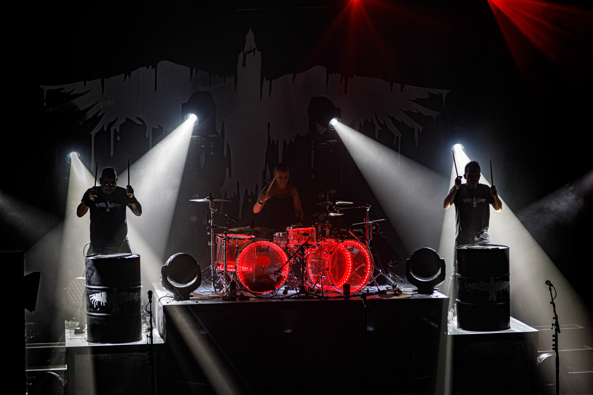 18.06.2022 - Mono Inc. zagrali w warszawskim klubie Progresja.Mono Inc. - niemiecki zespol z Hamburga wykonujący gotyckiego rocka, w składzie:Carl Fornia - git.Katha Mia - drums, Manuel Antoni - bass,Martin Engler - vocal,Gothic, industrial,  alternative, rock.Produkcja Winiary Bookings.fot. Andrzej Wasilkiewicz/kaziq.com