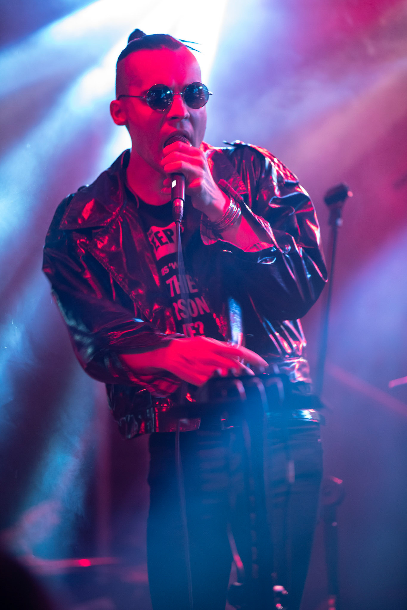 2.04.2019 Decadent Fun Club (Polska)  alternative post-punk, dark pop
Paveu Ostrovsky vocal, 
Jasiek Łukomski bass, 
Mateusz Gągol synths, 
Kamil Cegiełka drums,
klub Kwadrat,
Knock Out Productions,