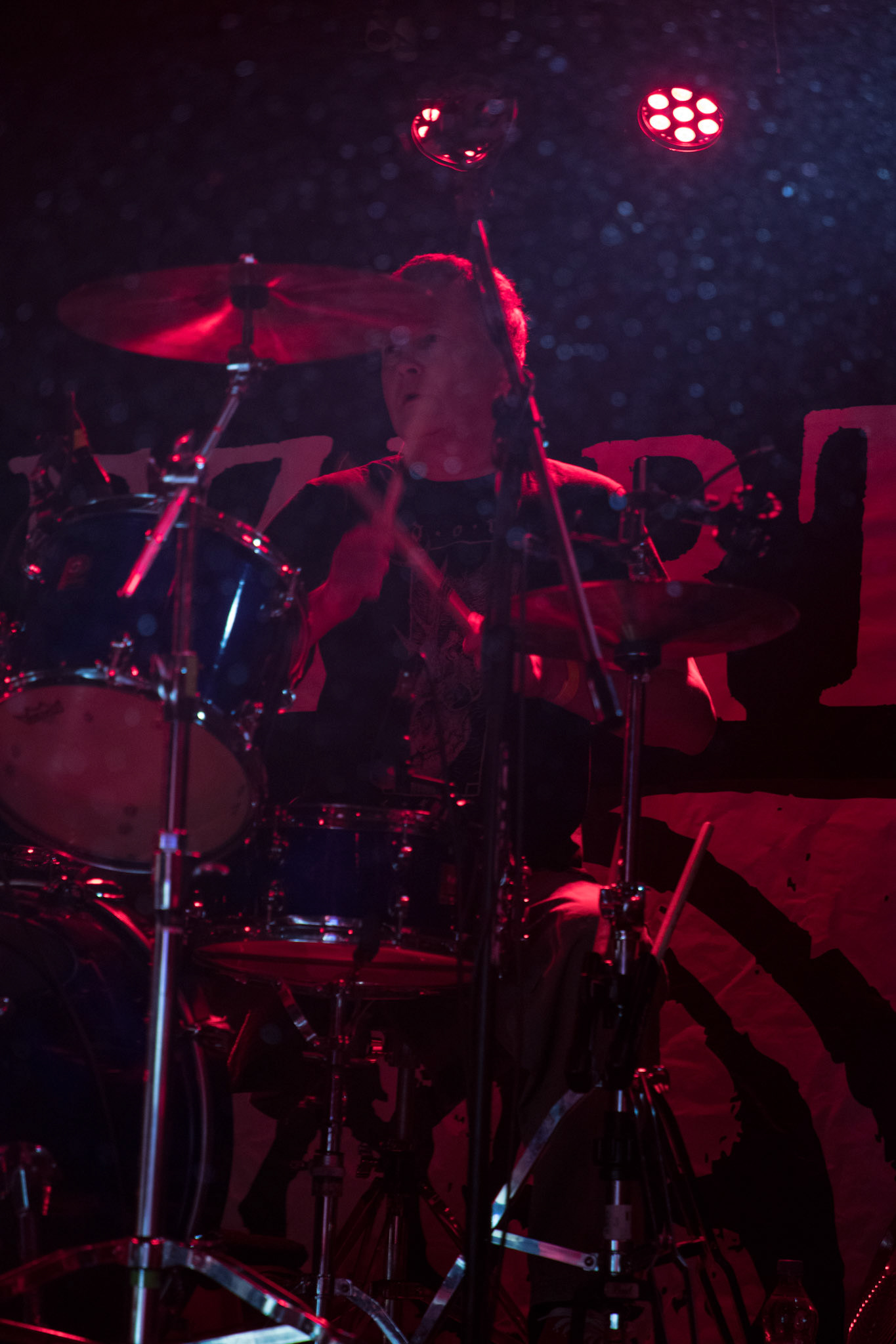 9.12.2017r Dezerter koncert Proxima, Robert Robal Matera gitara, wokal, Krzysztof Grabowski perkusja , Jacek Chrzanowski gitara basowa fot. Andrzej Wasilkiewicz/Reporter