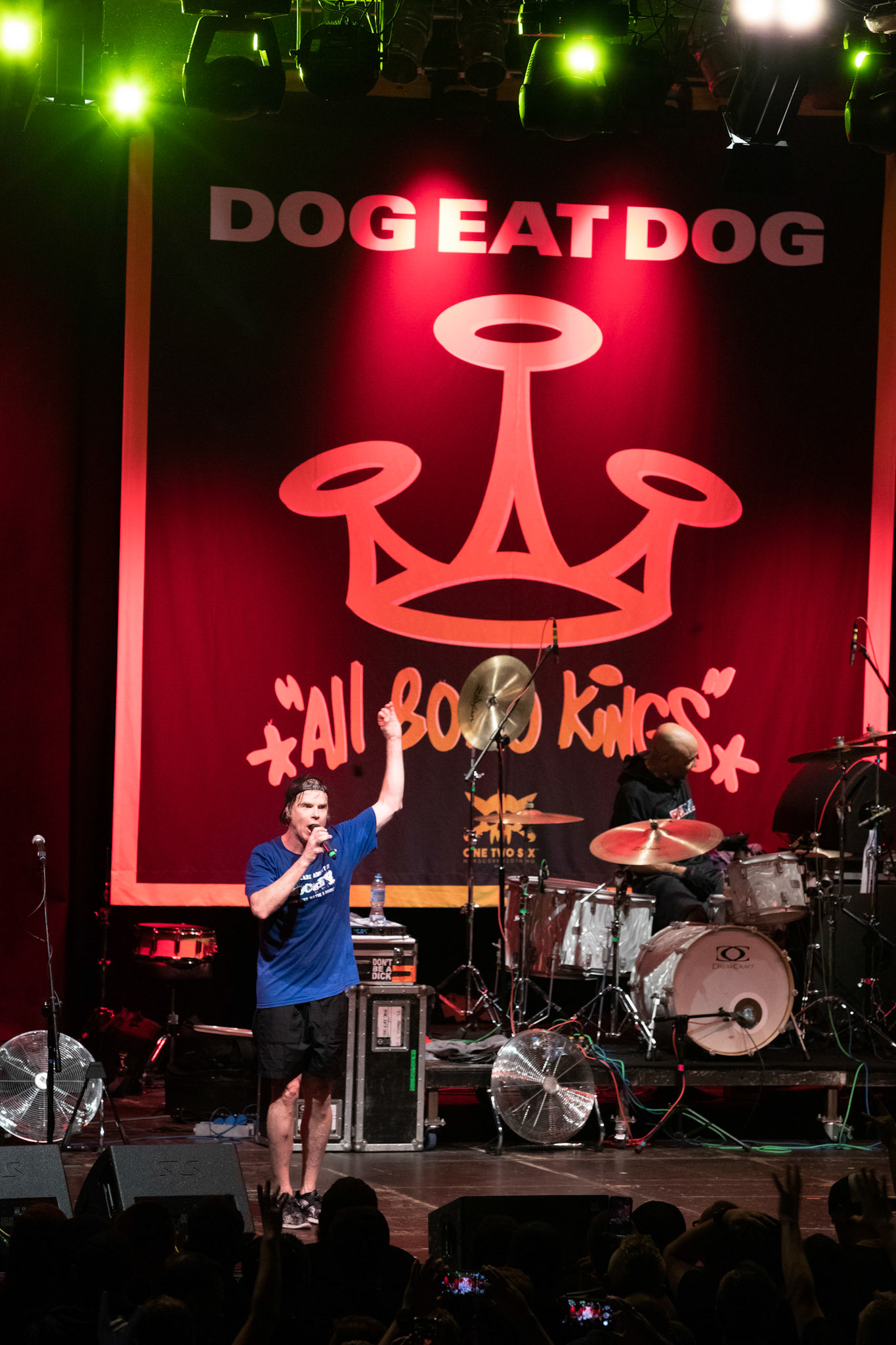 Dog Eat Dog - USA - hardcore, punkrock, rap, metal, hip hop,reggae, soul, funk,
Dave Neabore (bass), 
John Connor (vocals), 
Brandon Finley (drums) 
Roger Hämmerli (guitar)
Bozez (sax & beer)
koncert w Warszawskiej Progresji w ramach trasy 25 lat All Boro Kings zespołu Dog Eat Dog.
fot. Andrzej Wasilkiewicz/Reporter
