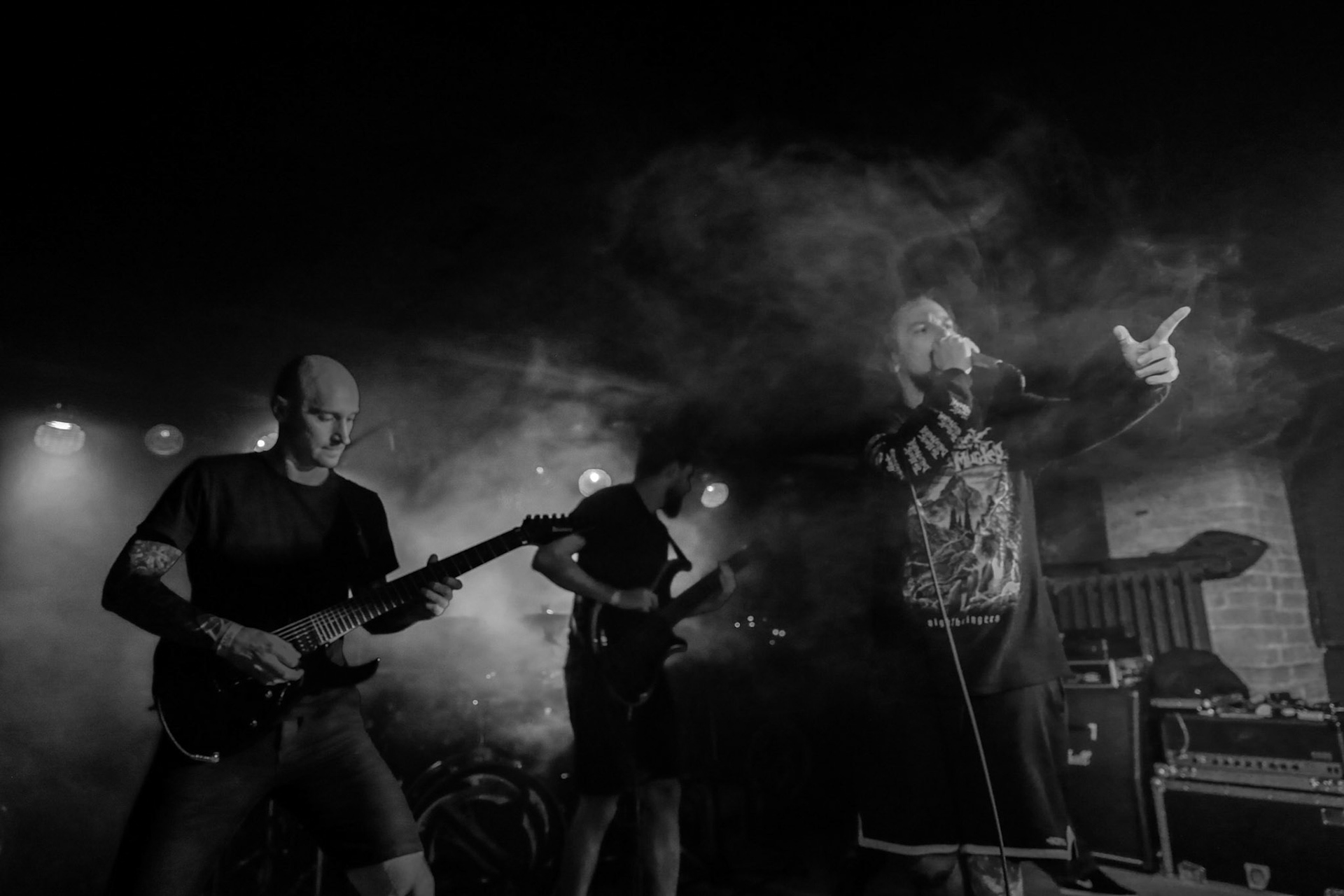 DROWN MY DAY - Kraków, Polska,
deathcore, techniczny death metalu, hardcore,

Maciek Korczak - wokal
Sergiusz Smolnicki - gitara
Sławomir Wojtas - gitara
Arkadiusz Antosz - bas
Kuba Homik - perkusja