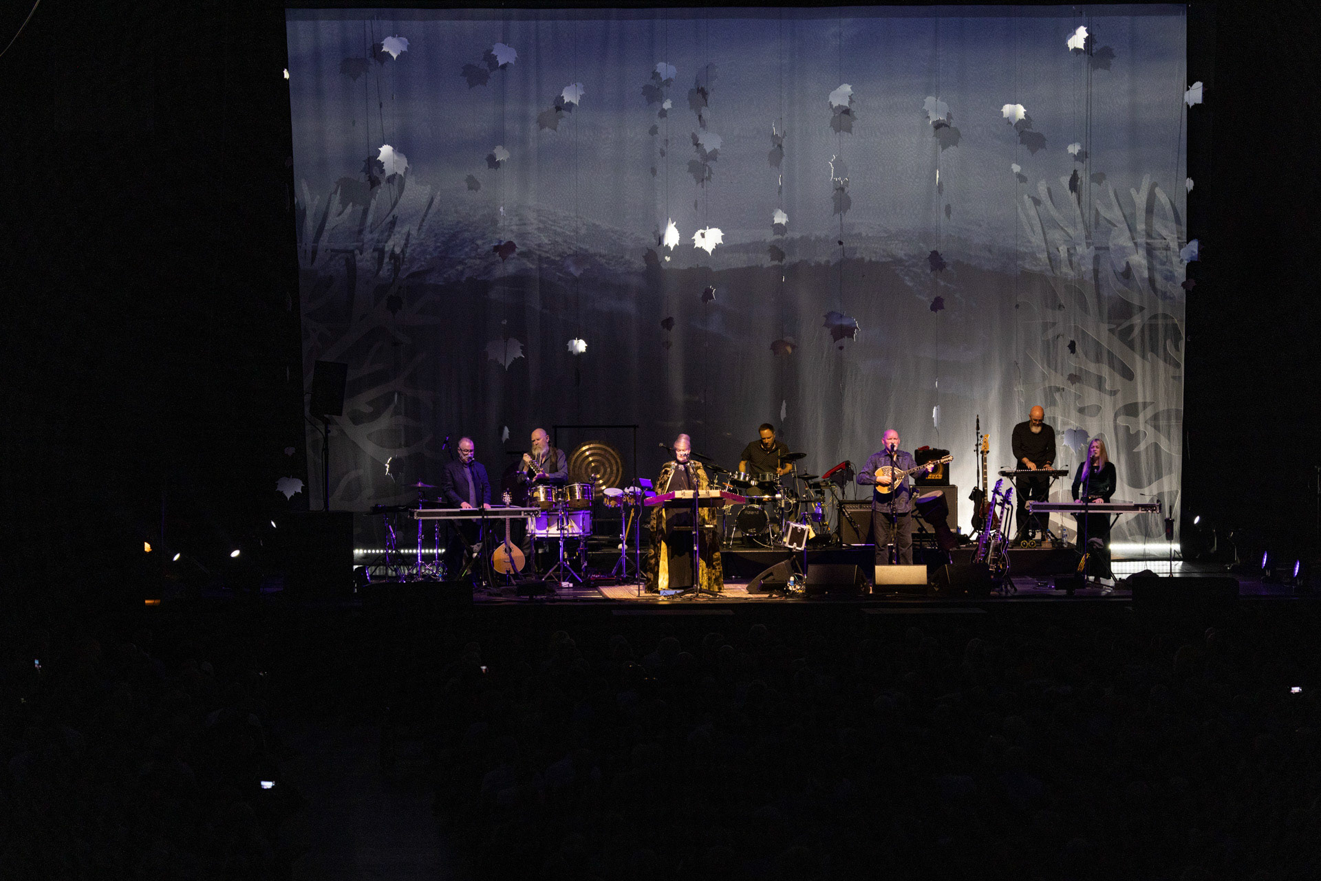 5.05.2022 Dead Can Dance - europejska trasa koncertowa Europa – 2022. Brendan Perry, Lisa Gerrard wraz zespolem w Lodzkiej Atlas Arena. n/z Brendan Perry – vocals, instrumentation, n/z Lisa Gerrard – vocals, instrumentation, Neoclassical, darkwave, ambient,art rock, avantgarde, gothicrock, dream pop, new age, rock alternative, pop alternative, pagan rock, Rock alternative, rock, electronic, folk, experimental. PIAS Recordings. Charm Music. Fot. Andrzej Wasilkiewicz/Reporter