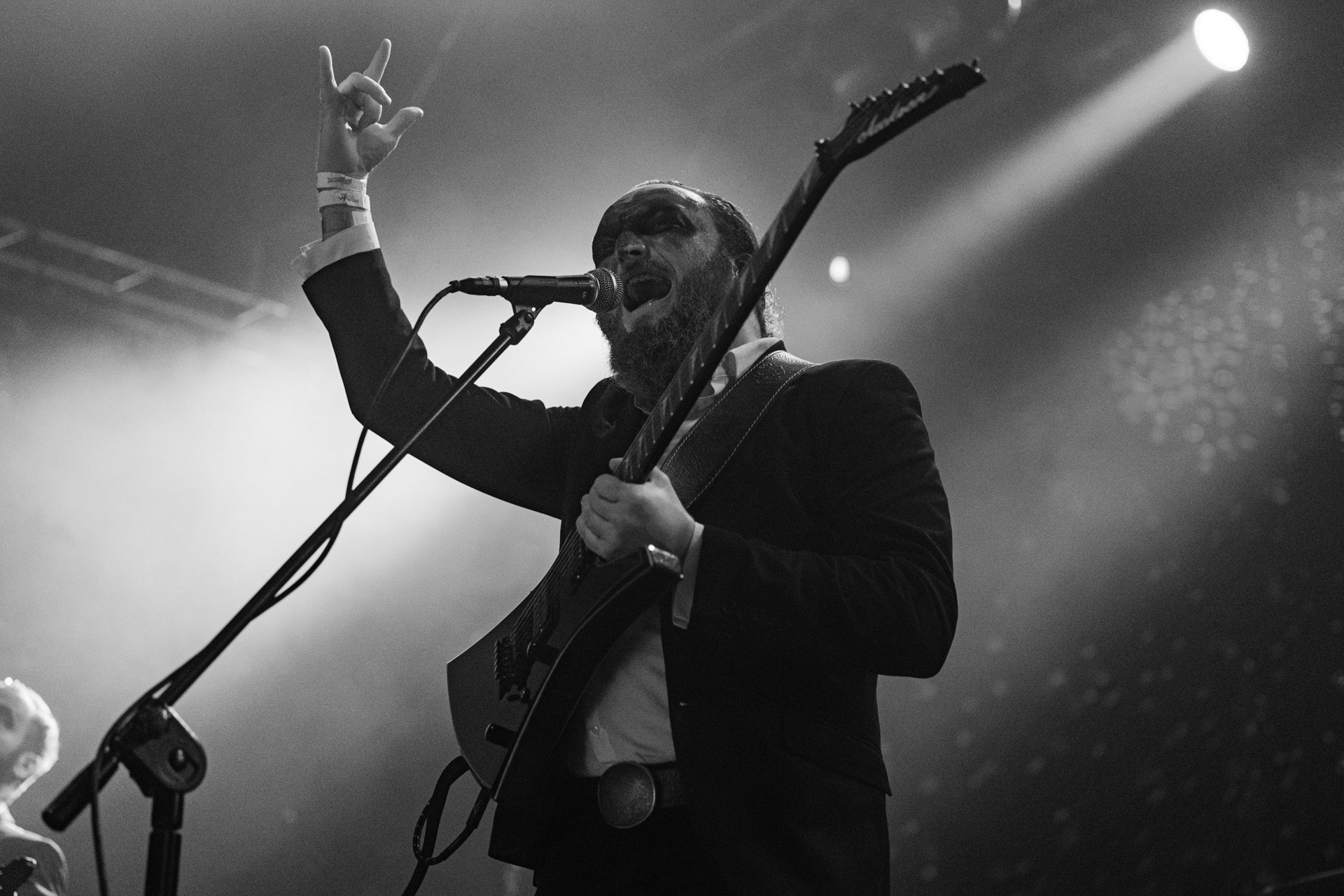 18.12.2021 Masturbator - Antysylwester Antyradia, 18 lat klubu Progresja,n/z Vithor/ growl-git, n/z Raefoth/bas, n/z Czaha/beki, n/z Mayhem/git,metal, blackmetal, thrashmetal, satanic old skull metal, fot. Andrzej Wasilkiewicz/Reporter