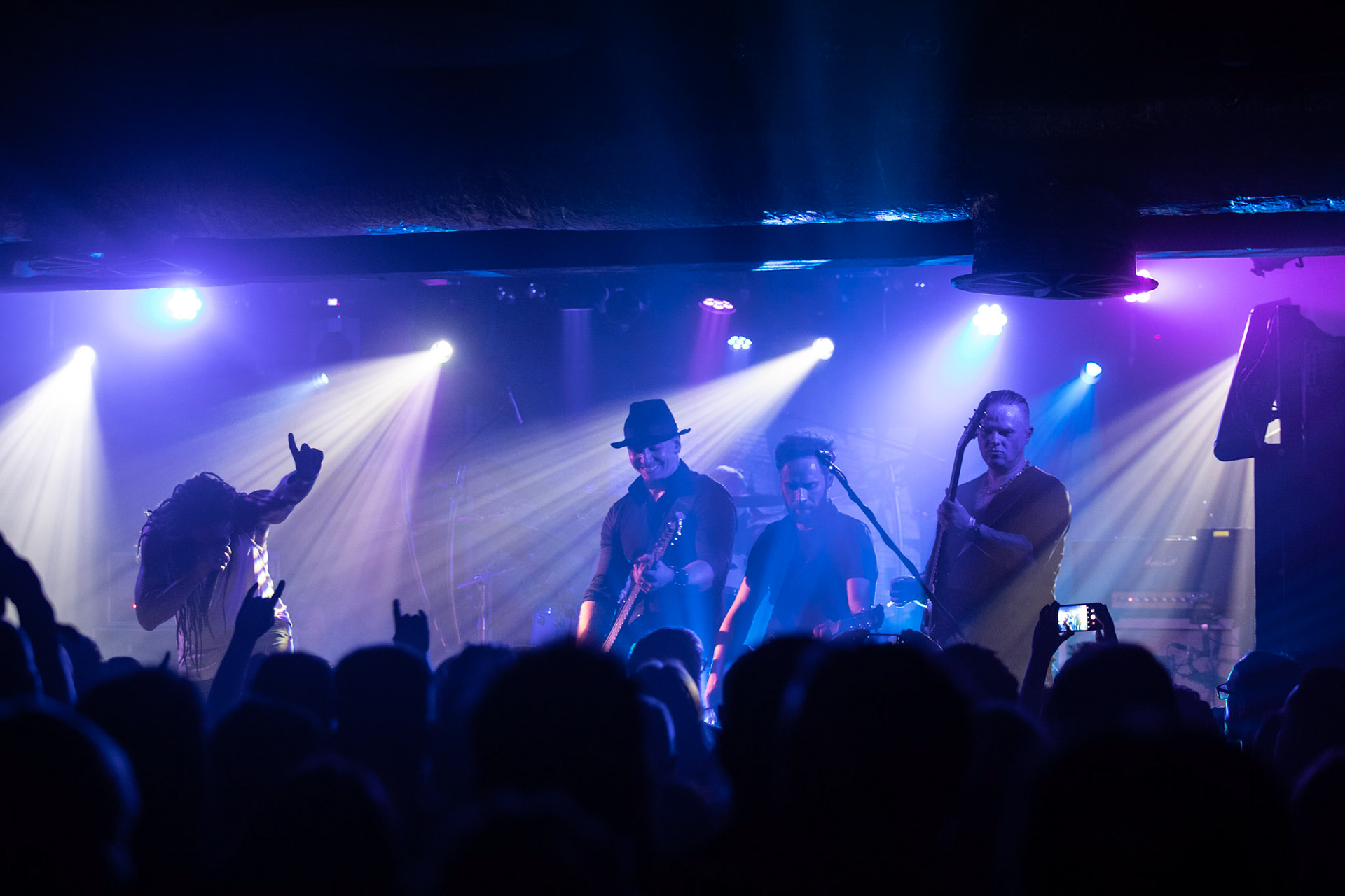 BLACK RIVER – rock, metal, punk, super grupa muzyków BEHEMOTH, DIMMU BORGIR, ROOTWATER, GEISHA GONER, HUNTER, VESANIA, NEOLITHIC.

Maciej Taff – wokal
Piotr „Kay” Wtulich – gitara
Artur „Art” Kempa – gitara
Tomasz „Orion” Wróblewski – bass
Dariusz „Daray” Brzozowski – perkusja
agencja Winiarybookings 
 fot. Andrzej Wasilkiewicz/Reporter