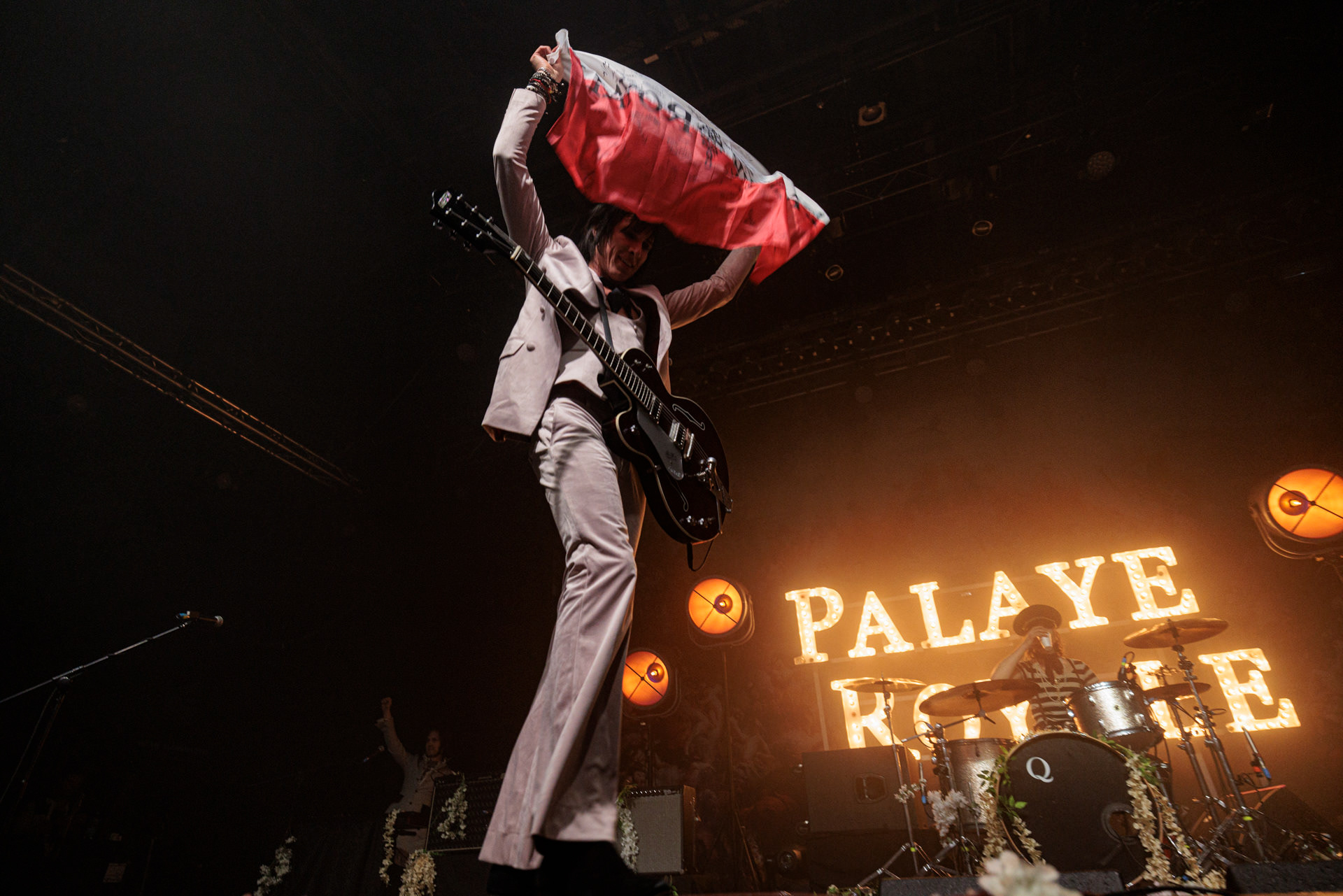 Palaye Royale - Warszawski koncert zespołu braci Kropp w Progresji. Art rock, rock and roll, glam rock, garage rock, indie rock, WiniaryBookings, fot. Andrzej Wasilkiewicz/Reporter