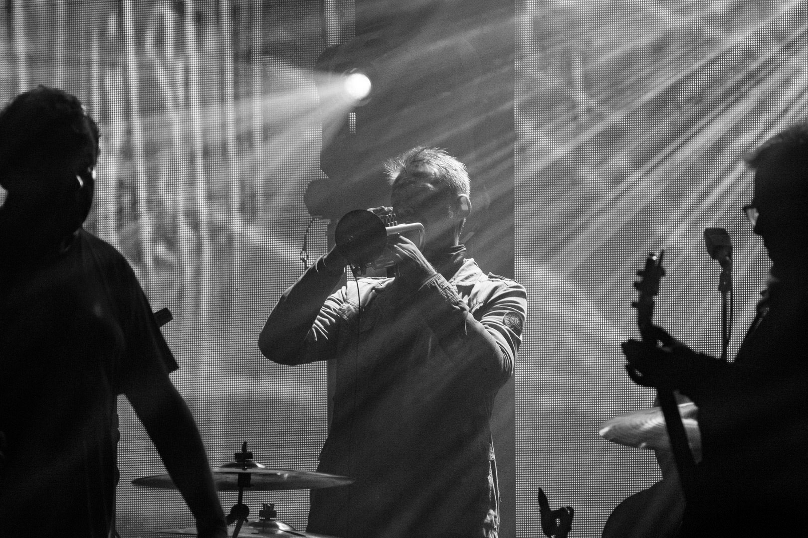 KULT - koncert w ramach Pomaranczowej Trasy 2020 - MUZYCZNA SYRENKA. 9 pazdziernika 2020, Warszawa, Stadion Syrenki. n/z. Janusz Zdunek trabka,Rock, rock progresywny, rock alternatywny, punk, nowa fala.fot. Andrzej kaziq Wasilkiewicz/Reporter