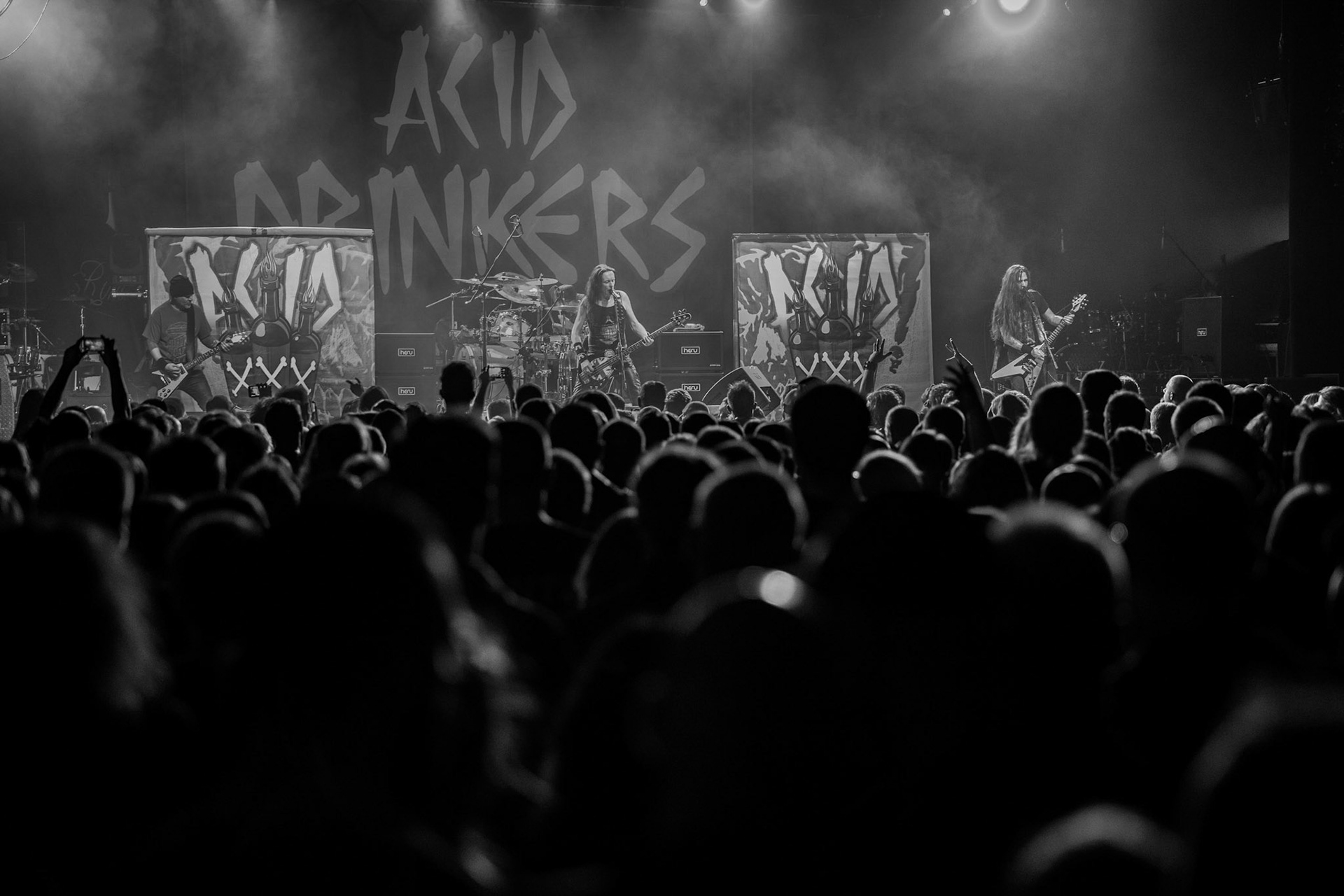 Legendy Metalu Acid Drinkers - rock, trashmetal, - koncert Legendy Metalu w warszawskiej Progresji, 

Tomasz "Titus" Pukacki 
Dariusz "Popcorn" Popowicz 
Maciej "Ślimak" Starosta 
Łukasz "Dzwon" Cyndzer
fot. Andrzej kaziq Wasilkiewicz/Reporter