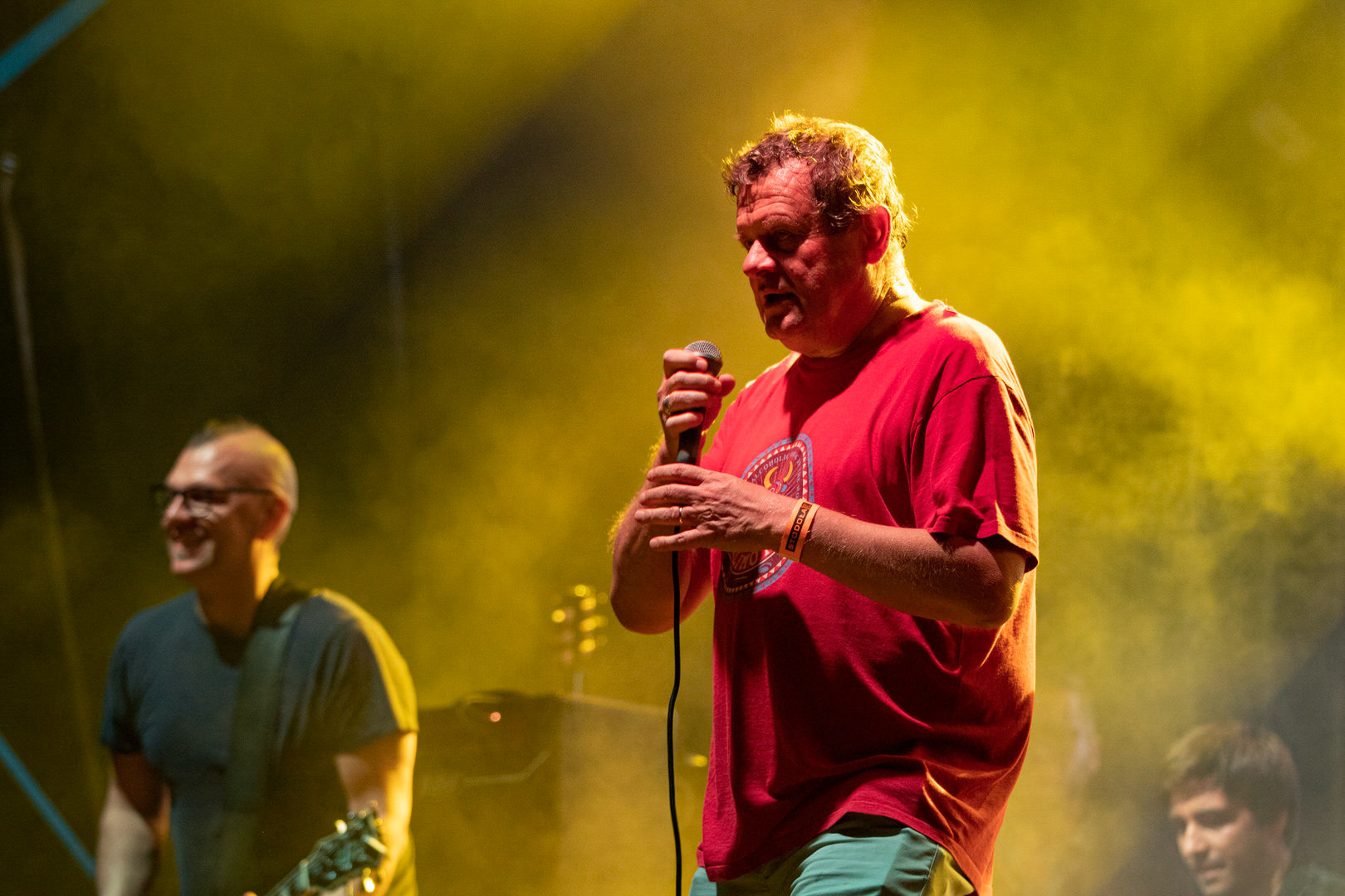 KULT - koncert w ramach Pomaranczowej Trasy 2020 - MUZYCZNA SYRENKA. 9 pazdziernika 2020, Warszawa, Stadion Syrenki. n/z. Kazik Staszewski wokal,n/z. Wojciech Jabłonski gitara, Rock, rock progresywny, rock alternatywny, punk, nowa fala.fot. Andrzej kaziq Wasilkiewicz/Reporter