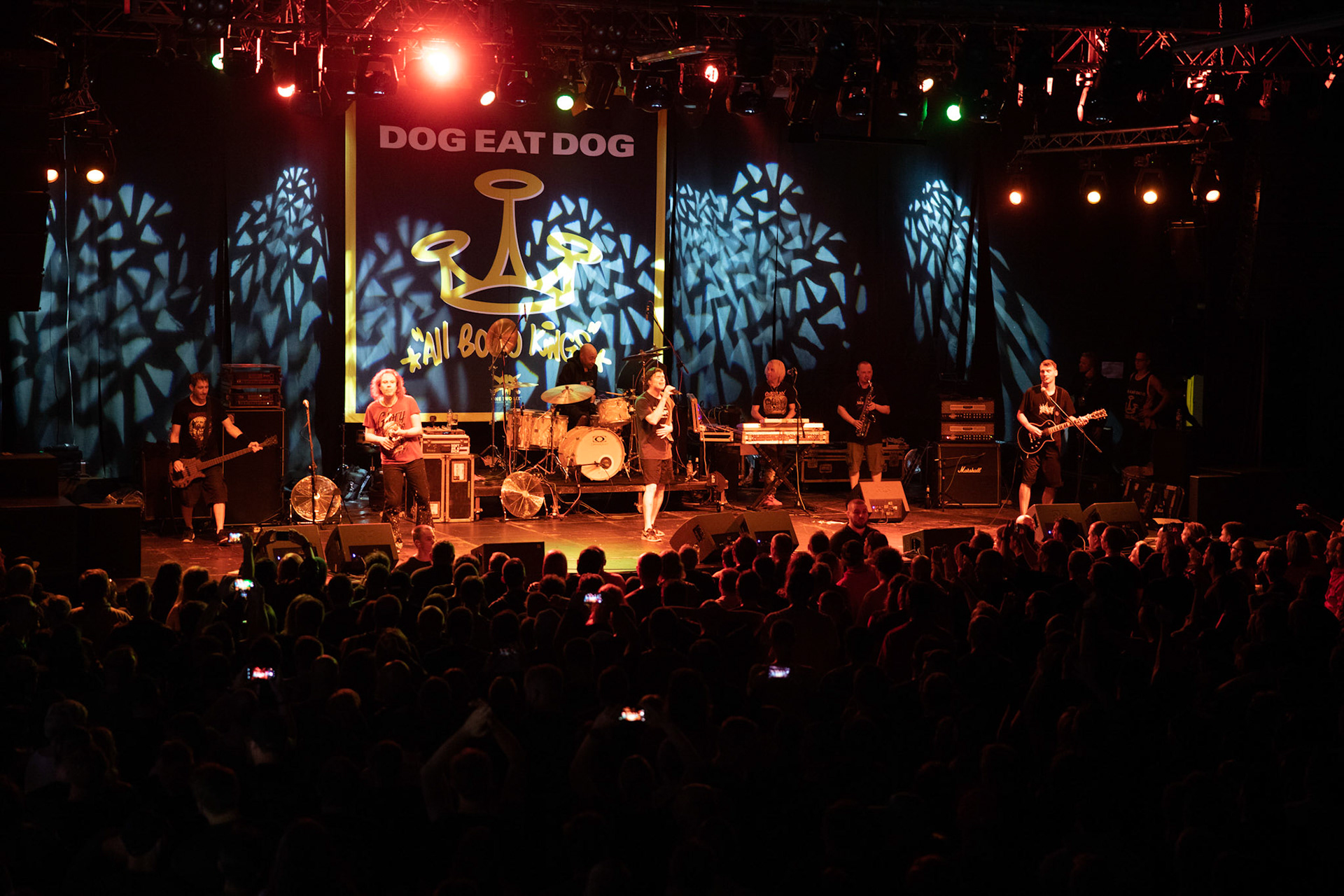 Dog Eat Dog - USA - hardcore, punkrock, rap, metal, hip hop,reggae, soul, funk,
Dave Neabore (bass), 
John Connor (vocals), 
Brandon Finley (drums) 
Roger Hämmerli (guitar)
Bozez (sax & beer)
koncert w Warszawskiej Progresji w ramach trasy 25 lat All Boro Kings zespołu Dog Eat Dog.
fot. Andrzej Wasilkiewicz/Reporter