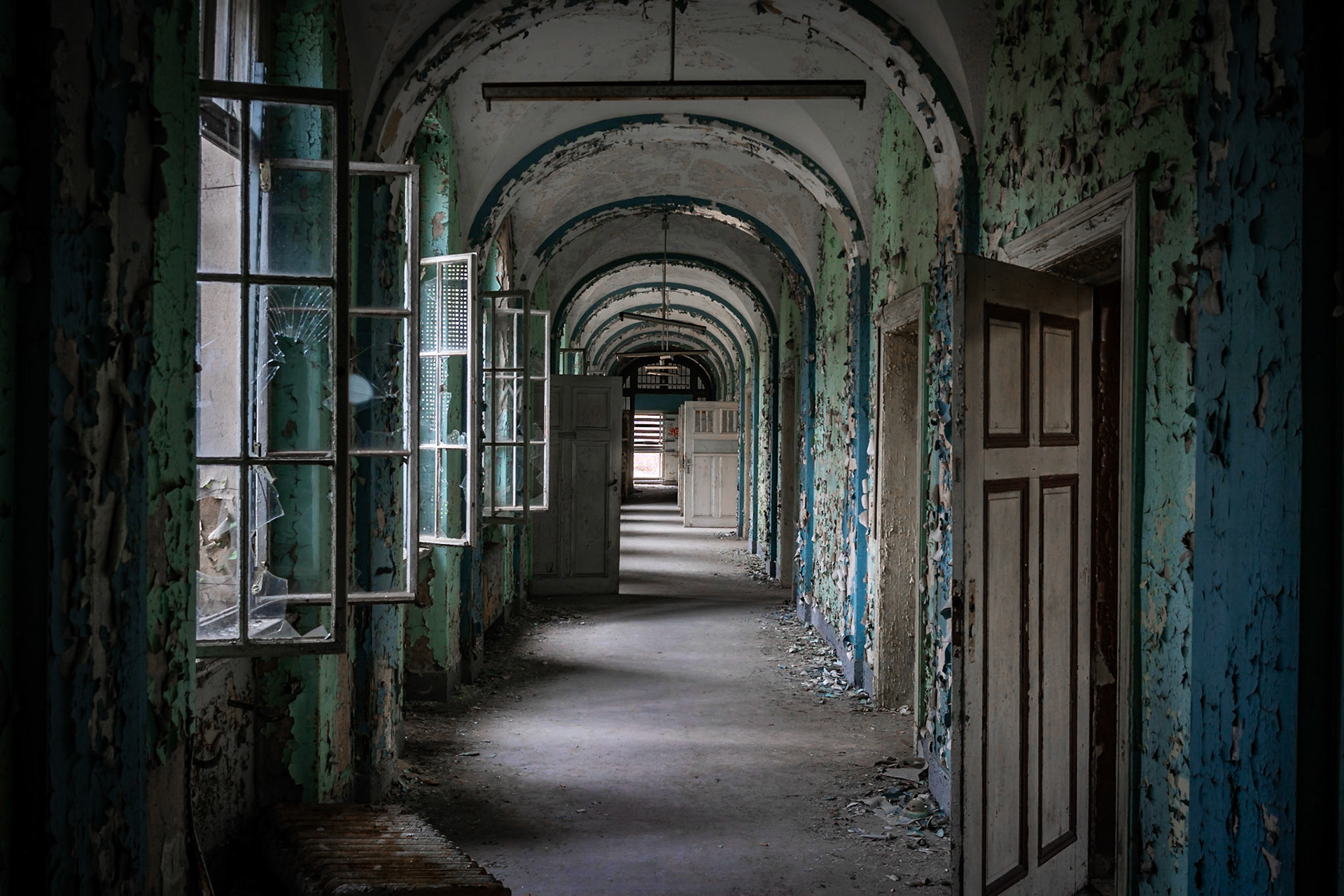 Abandoned Sanatorium – Waldhaus 
