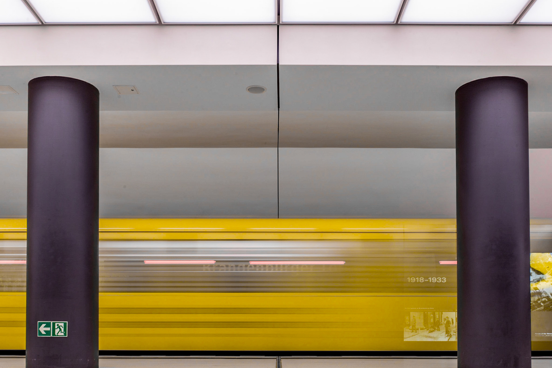 U-Bahnhof - Brandenburger Tor - Berlin