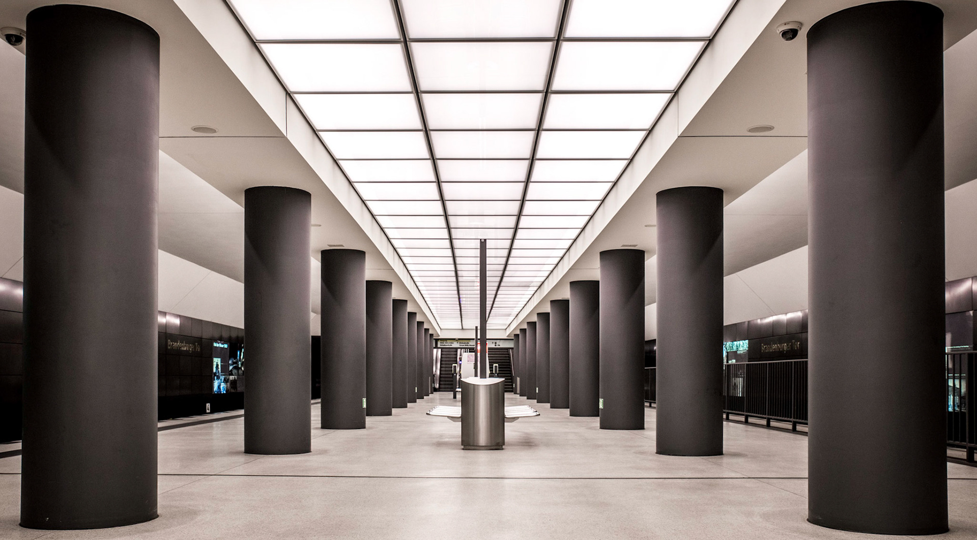 U-Bahnhof - Brandenburger Tor - Berlin