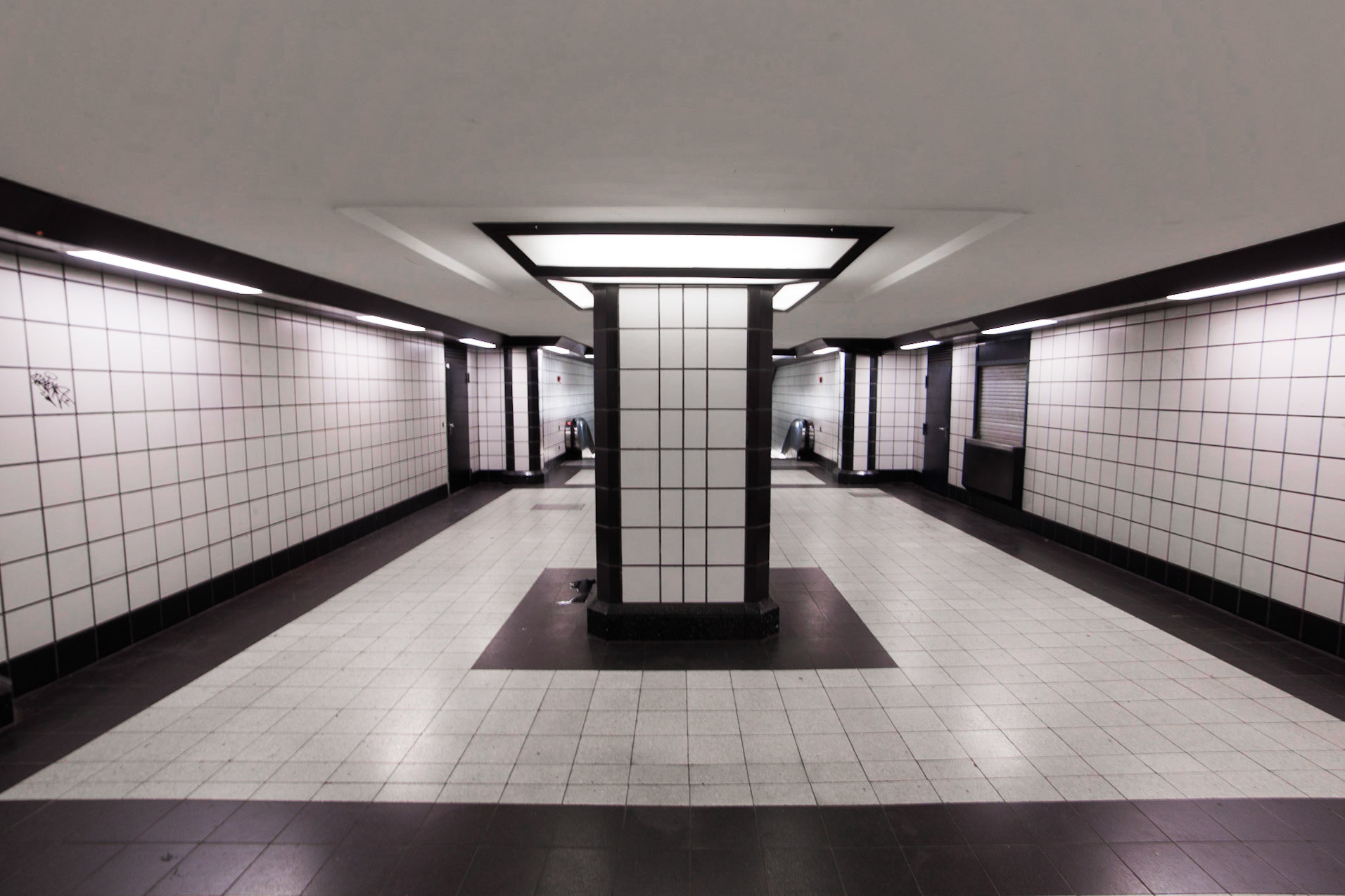 U-Bahnhof - Paracelsus Bad - Berlin