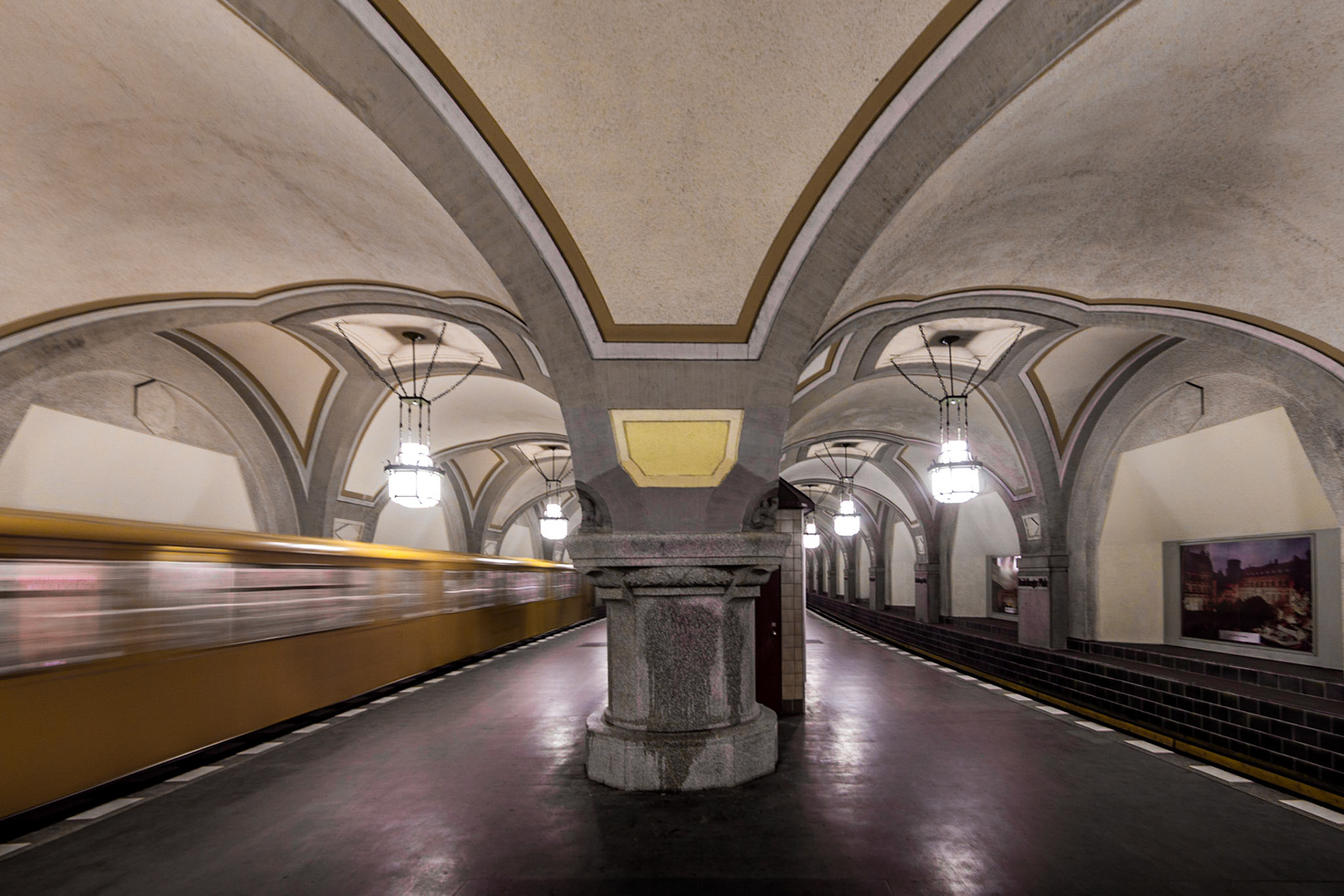 U-Bahnhof - Heidelberger Platz - Berlin