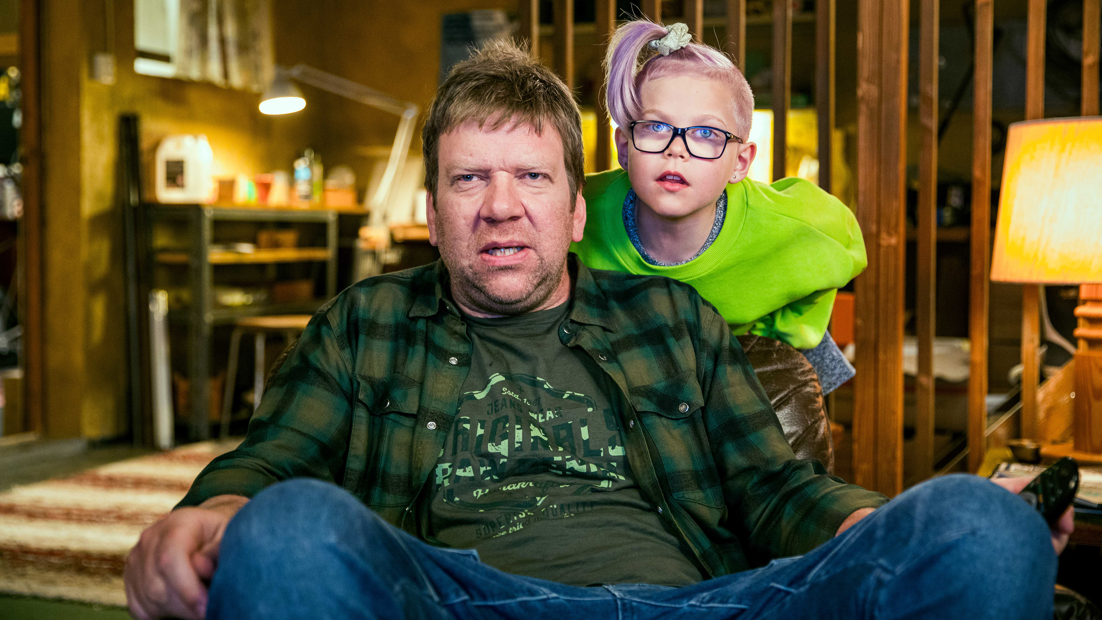 Head photo for one of the episodes of "Familien Lykke" for NRK, 2020