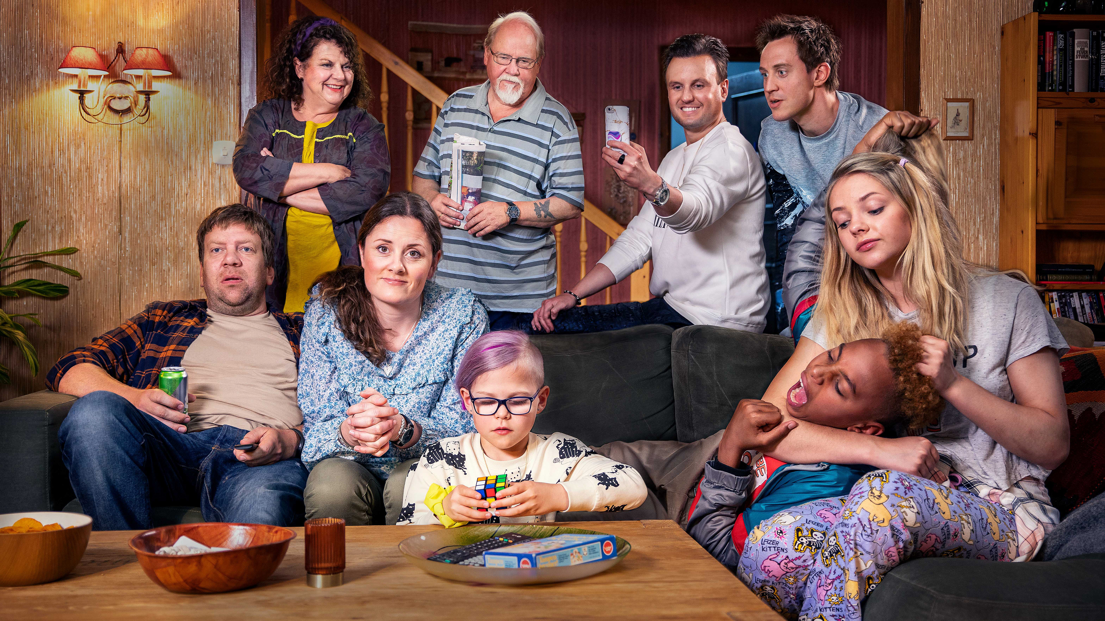 Main poster for the sitcom "Familien Lykke" for NRK, 2020