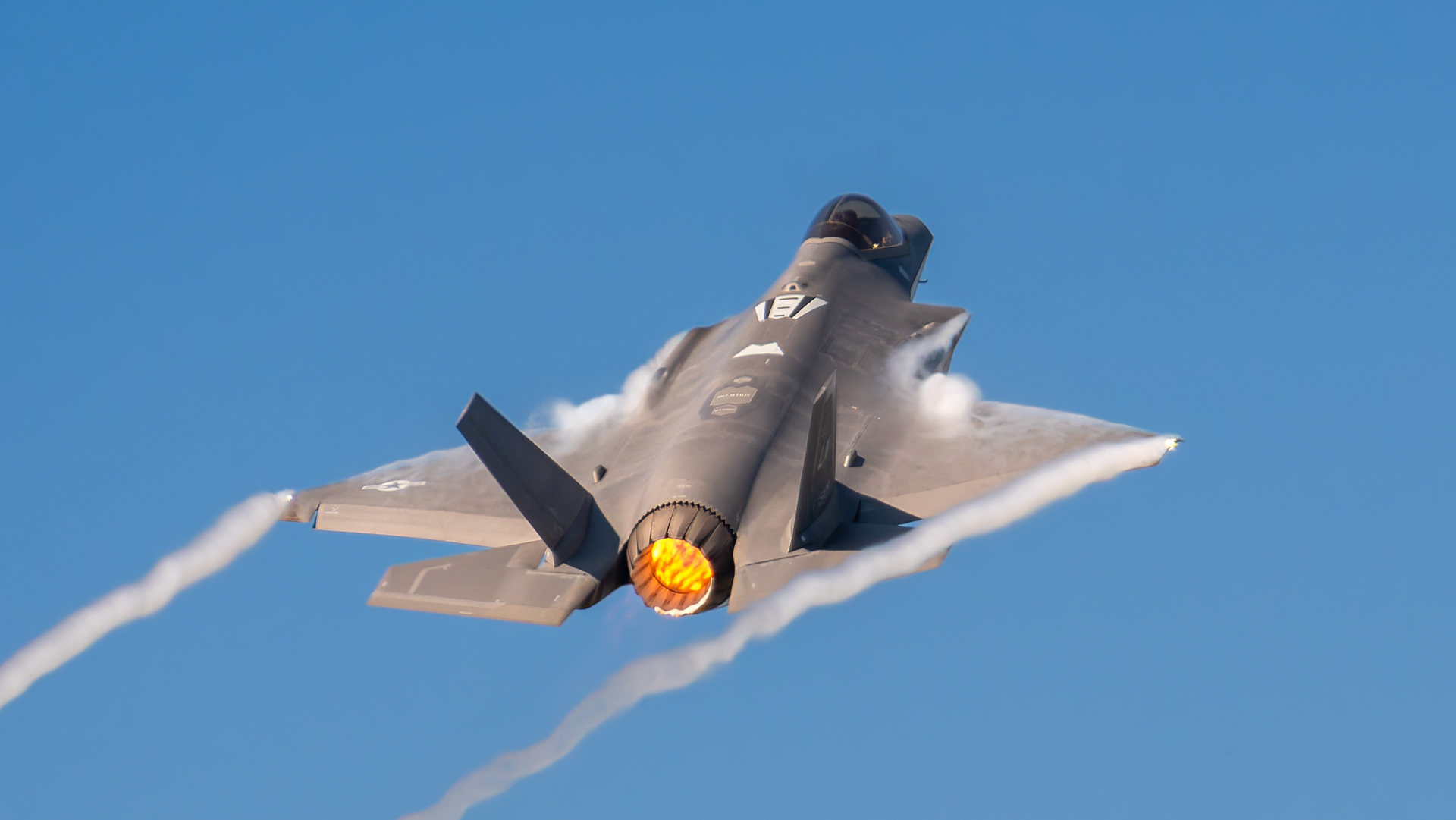 United States Air Force - F-35A Lightning II - 19-5475 (DAWG01)