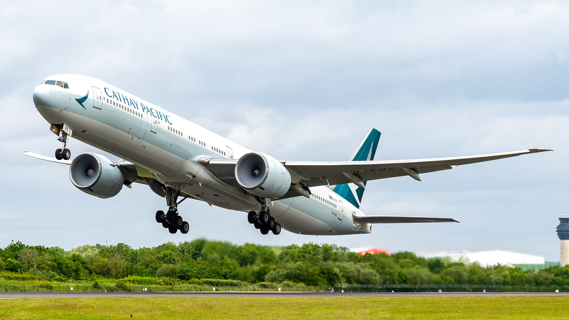Cathay Pacific - Boeing 777-300ER - B-KQZ (CPA216)