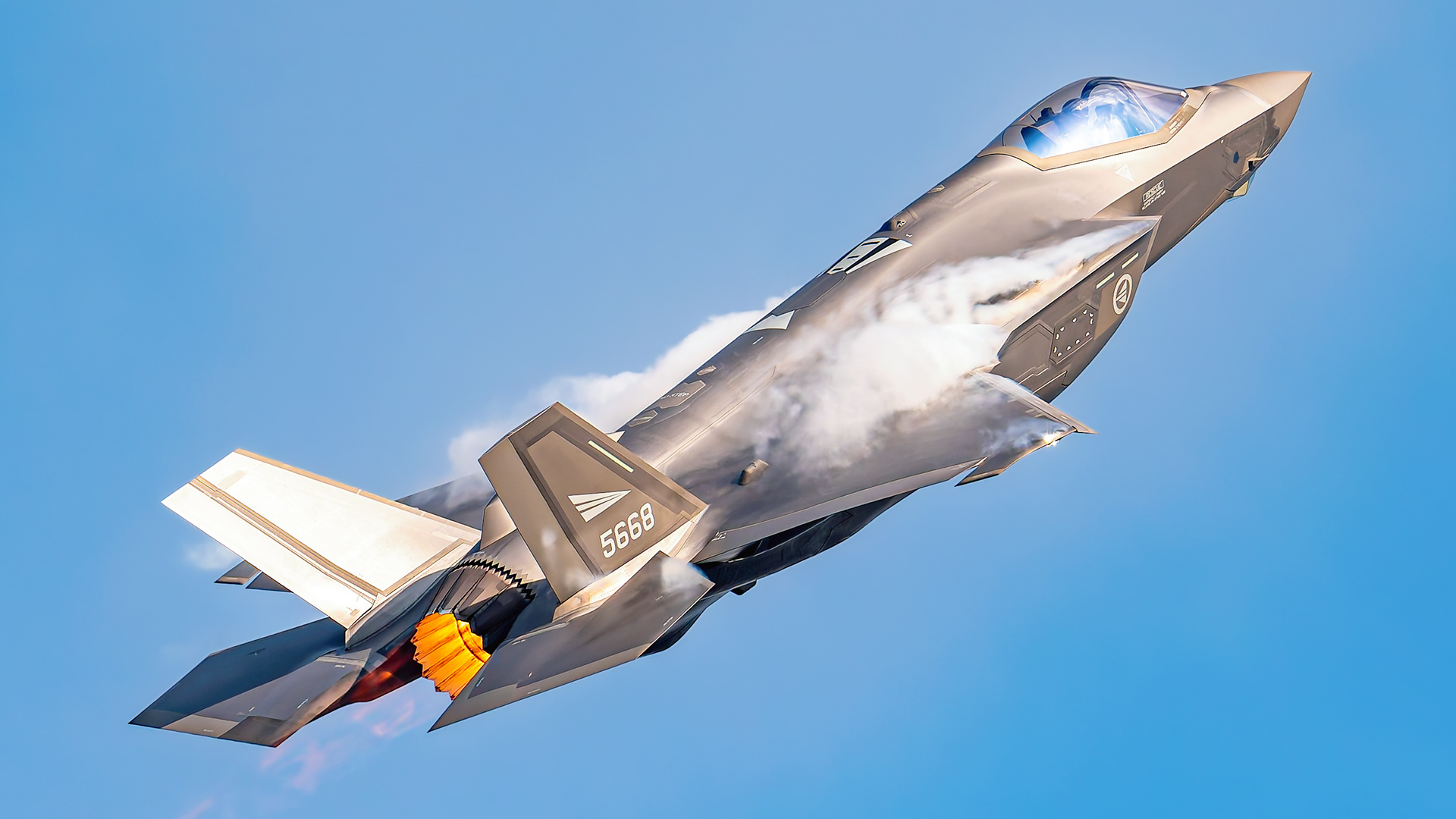 RNoAF - F-35A Lightning II (5668)