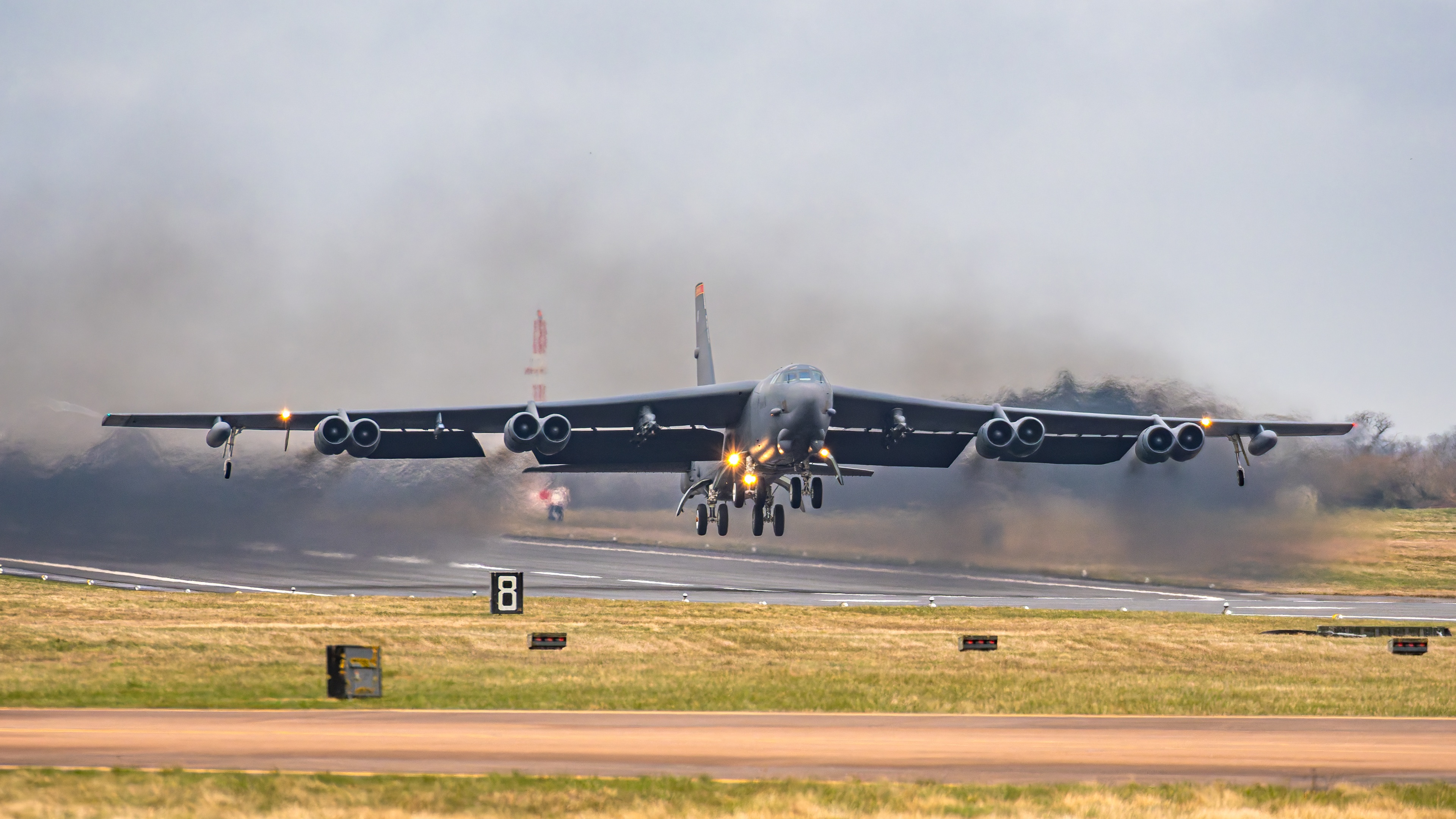 USAF - Boeing B-52H Stratofortress - 60-0044 (BUZZ21)