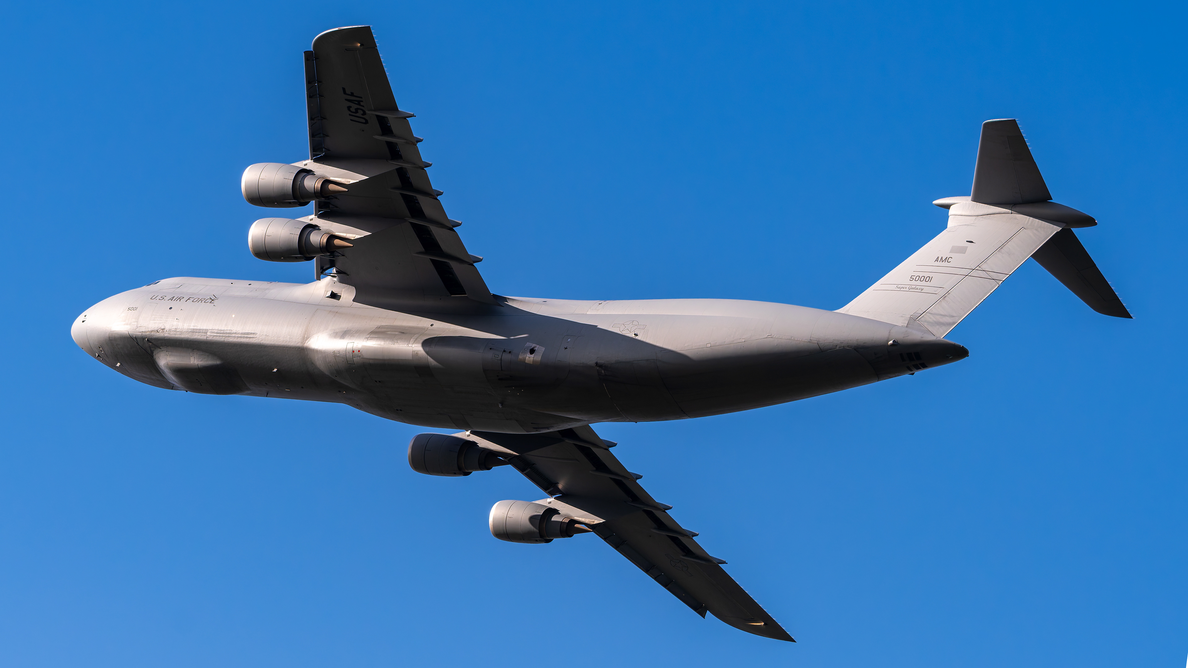 United States Air Force - C-5M Super Galaxy - 85-0001 (RCH1881)