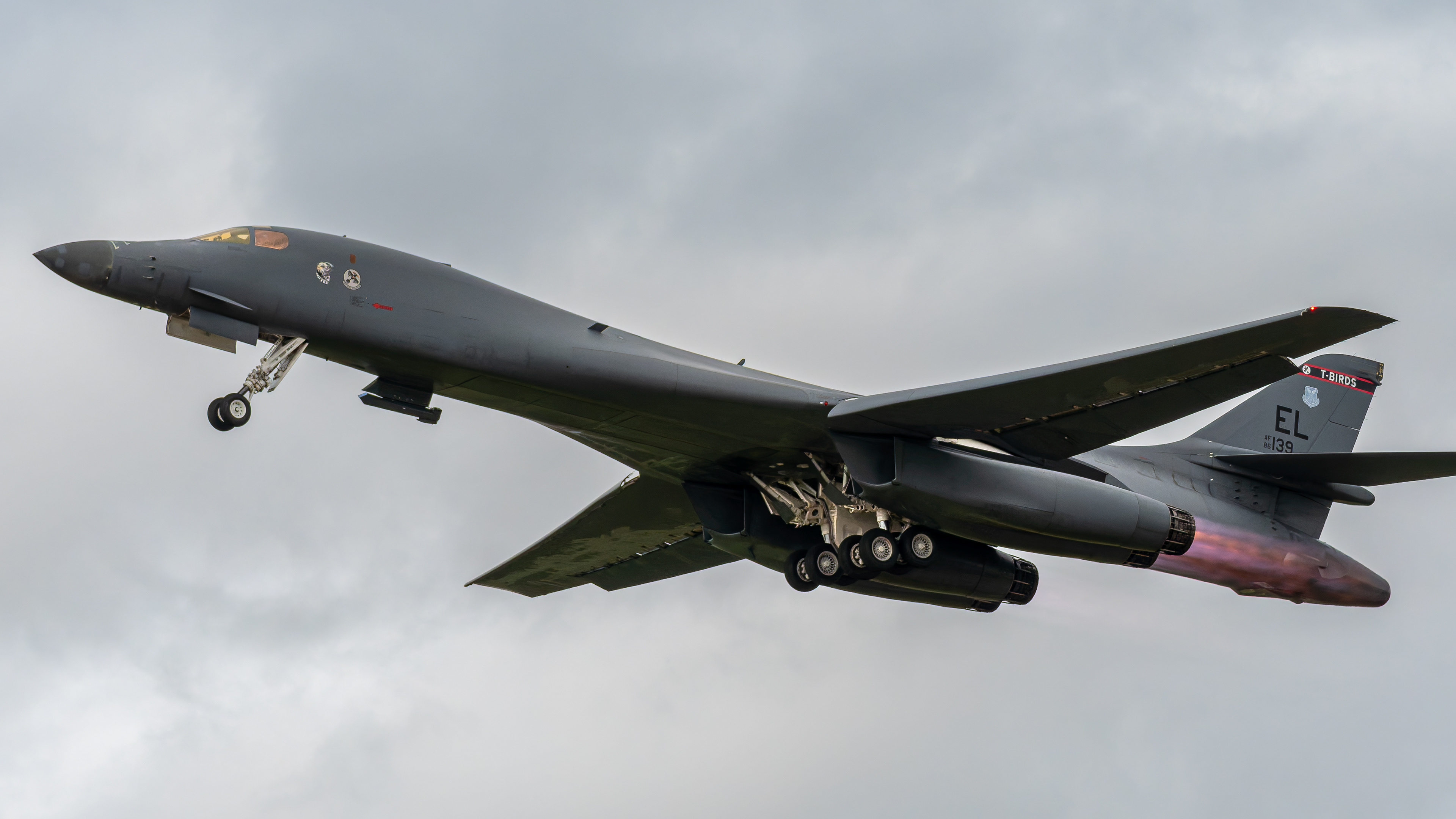 United States Air Force - B-1B Lancer - 86-0120 (TAFFY46)