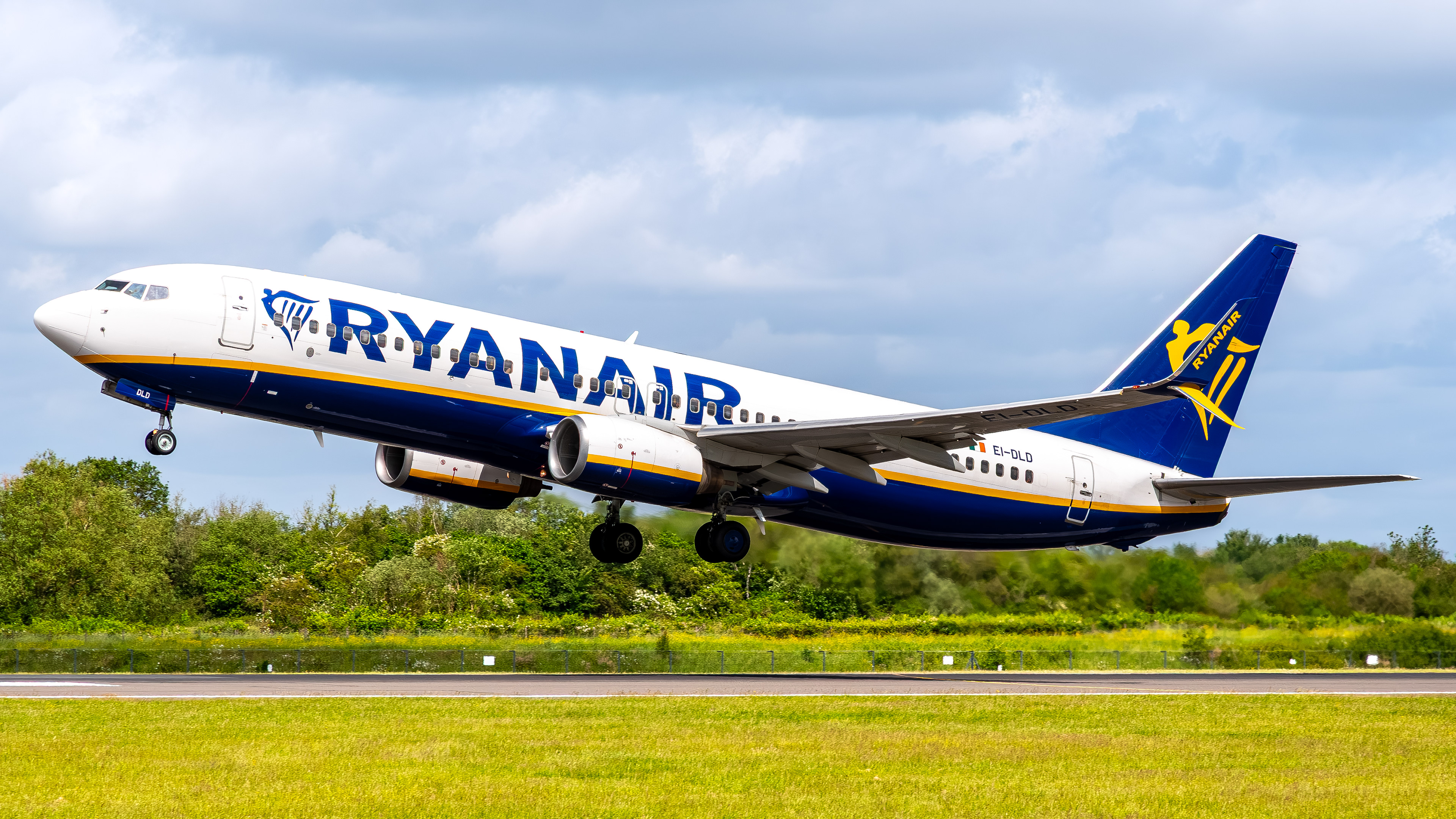 Ryanair - Boeing 737-800 - EI-DLD (RYR6CU)